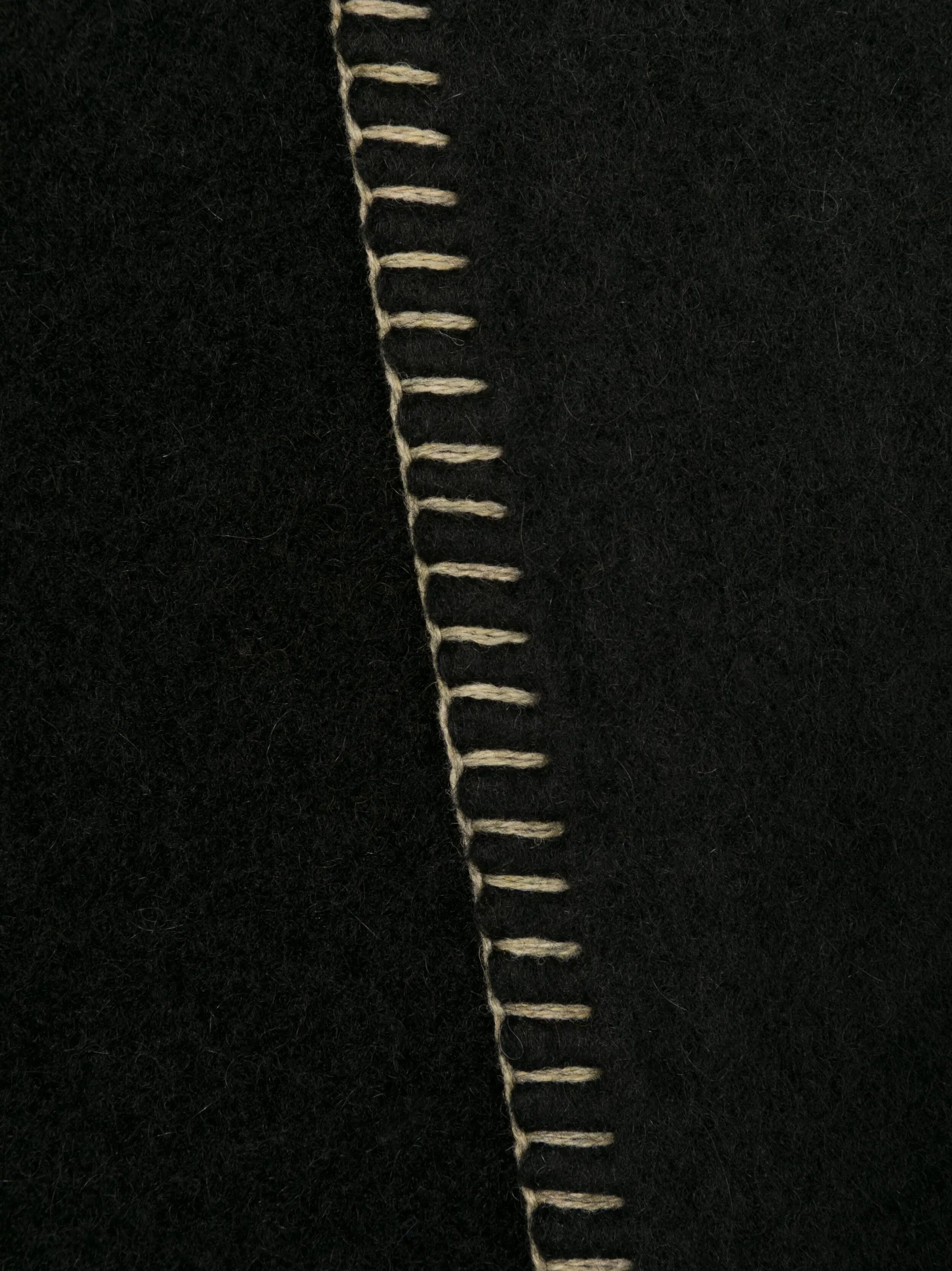 Cocotte logo-patch knitted scarf