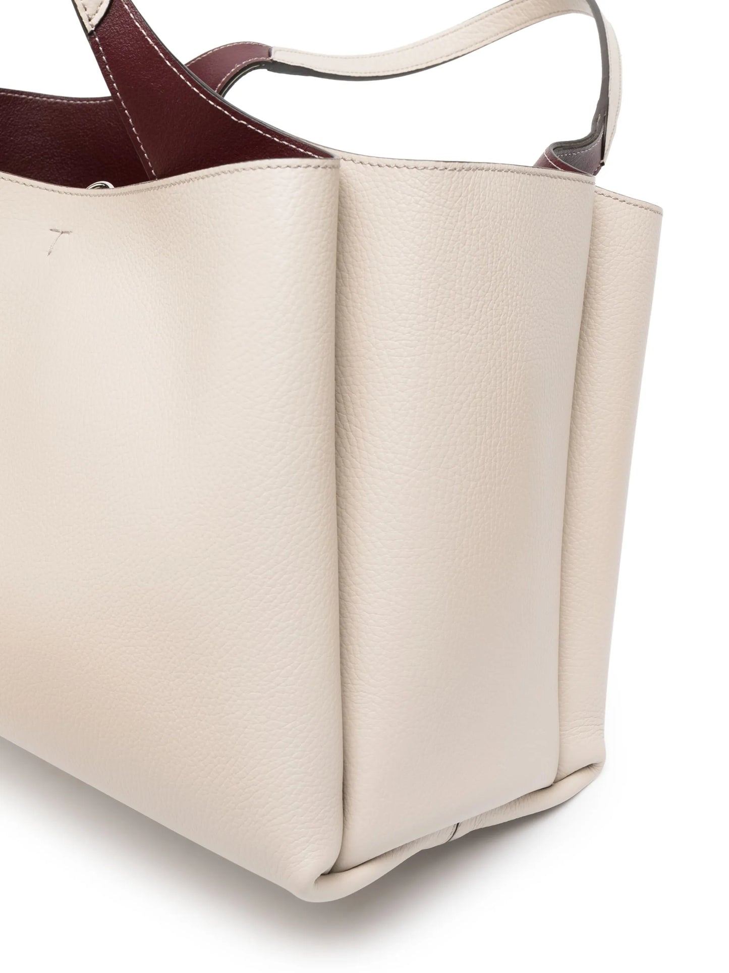 T Timeless charm leather tote bag