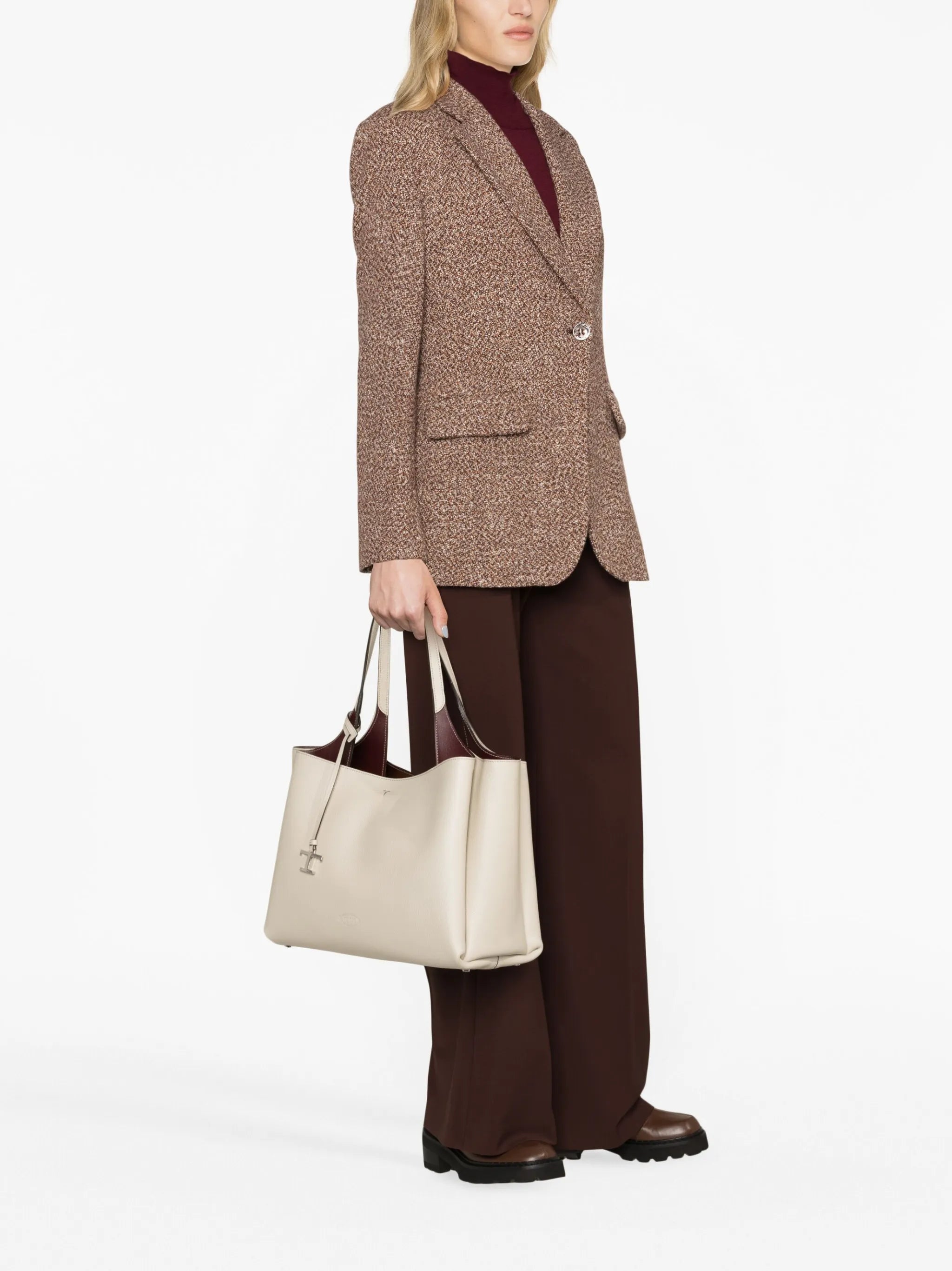 T Timeless charm leather tote bag