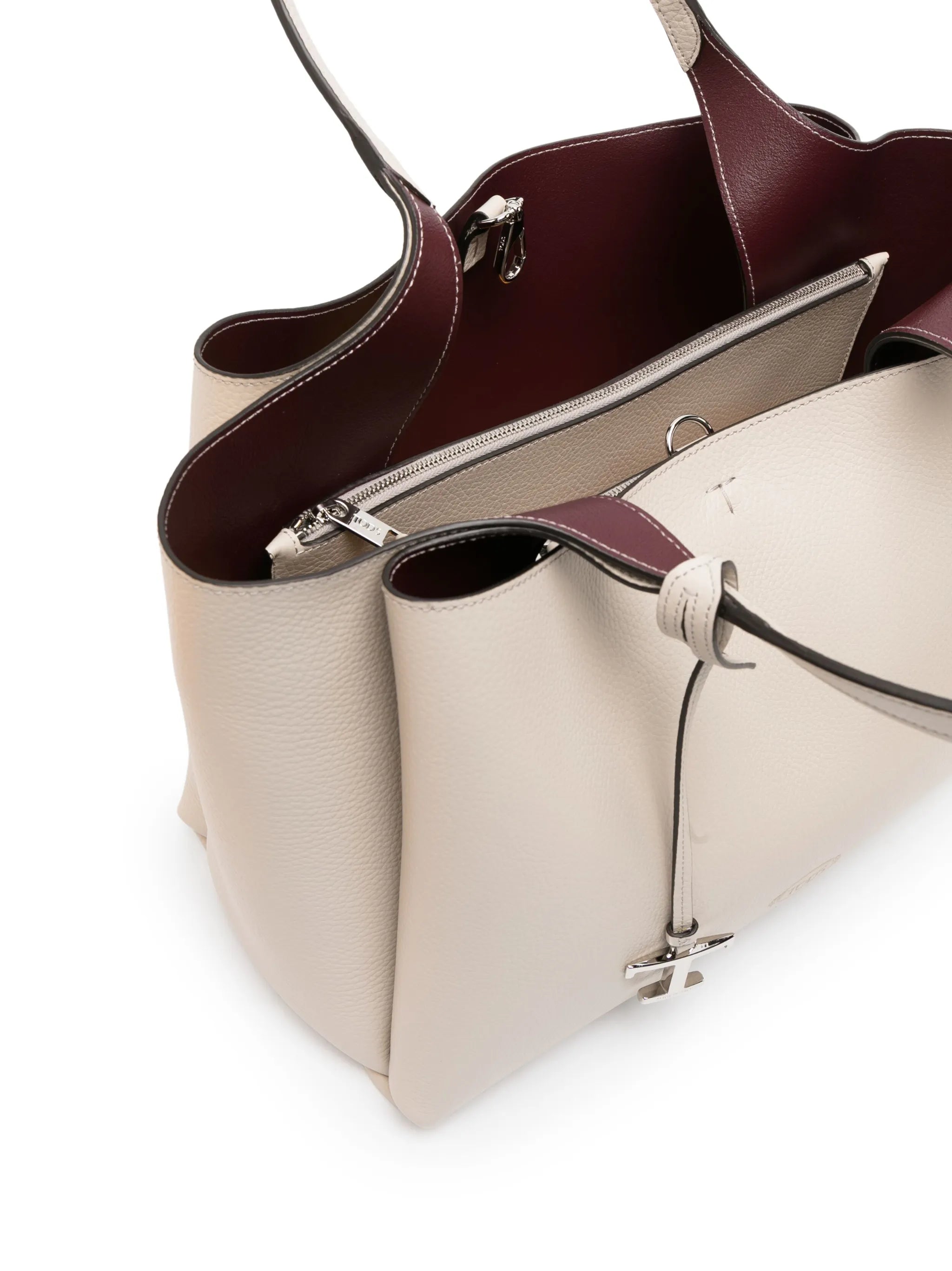 T Timeless charm leather tote bag