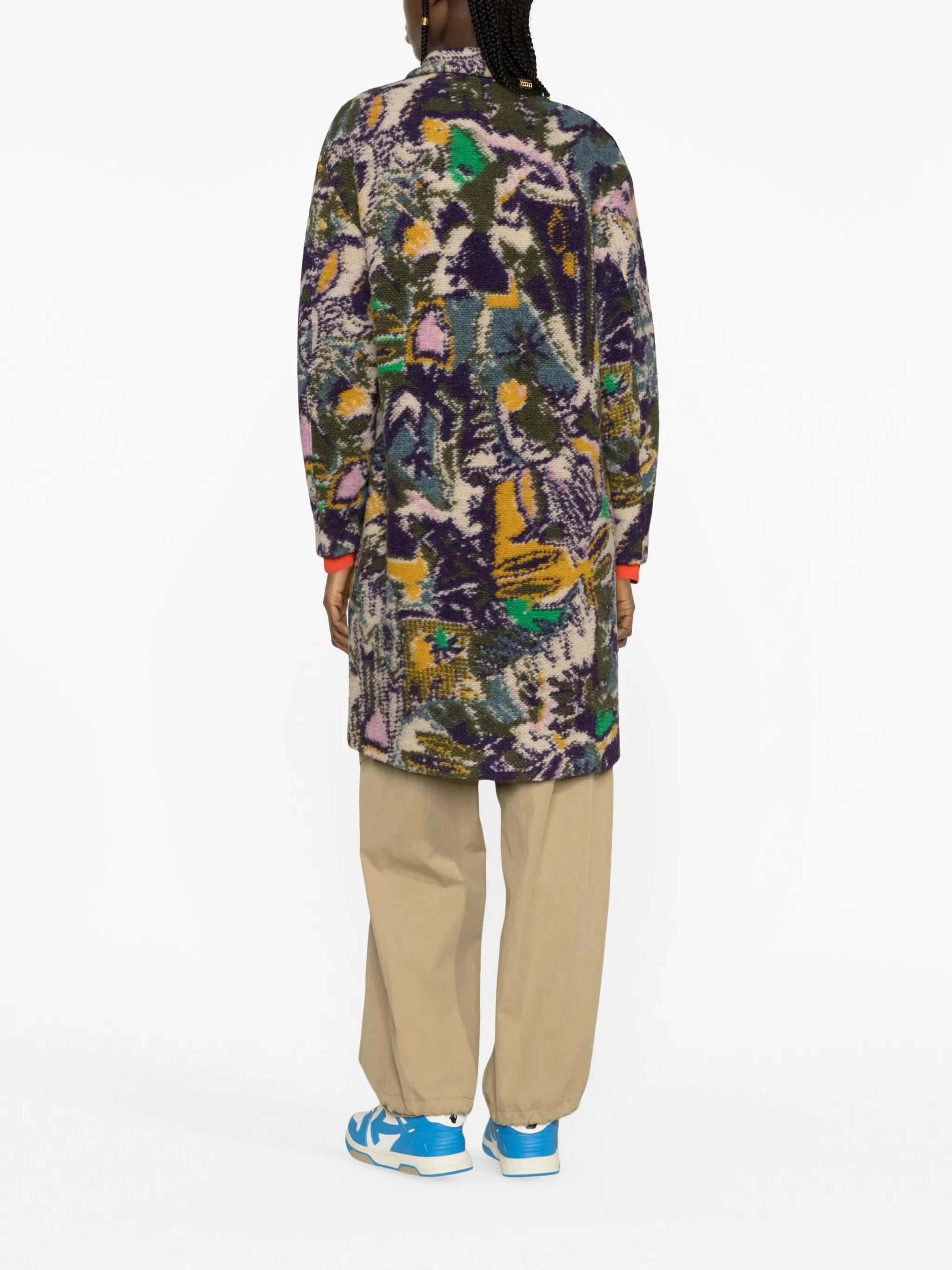 buttonned printed coat