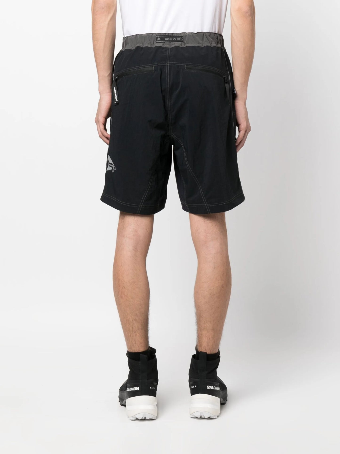 belted-waist knee-length shorts