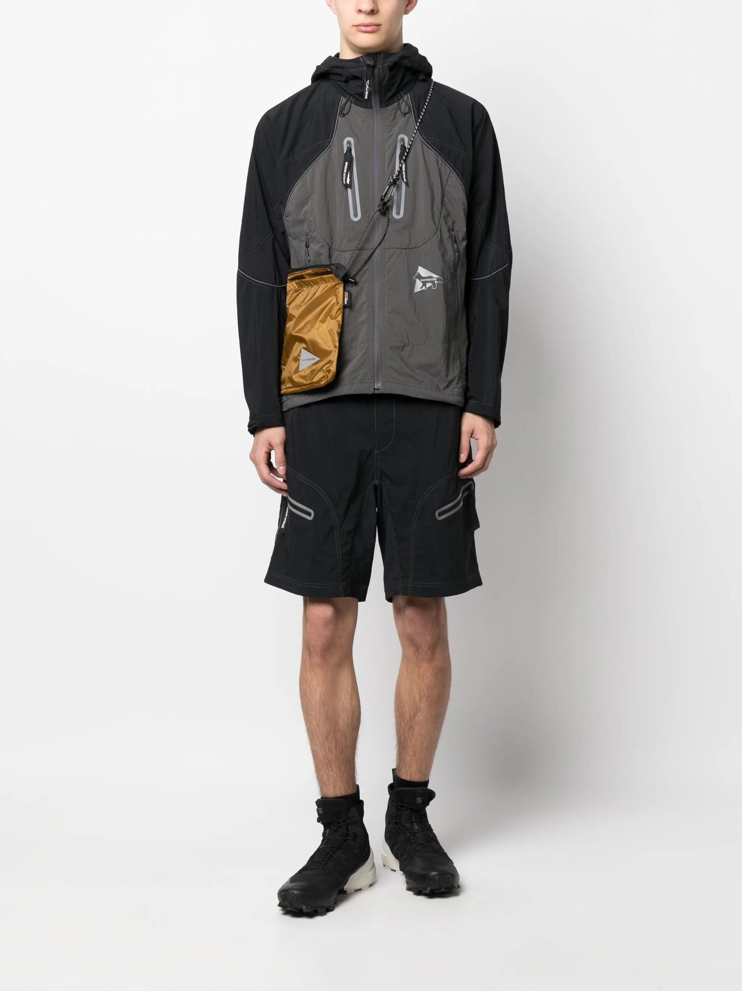 belted-waist knee-length shorts
