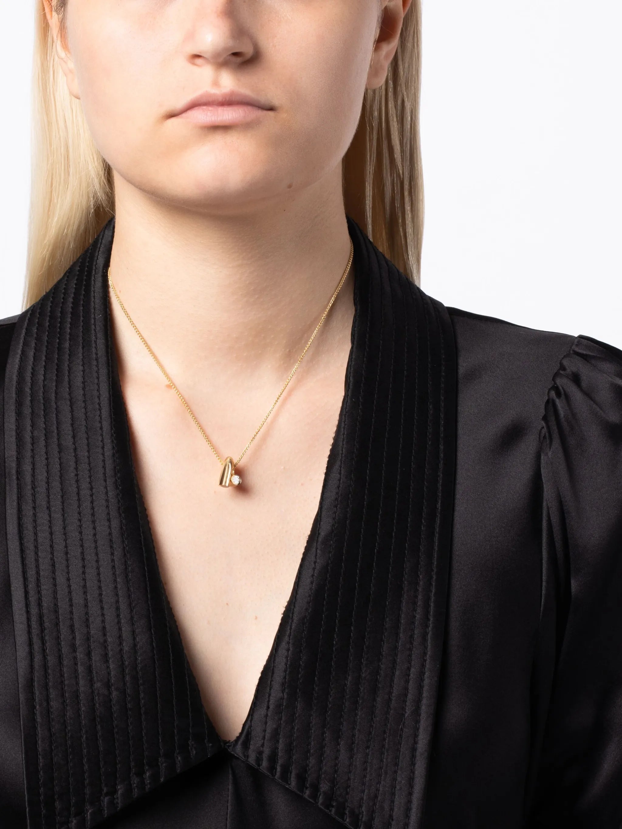 18kt yellow gold Oera diamond pendant necklace