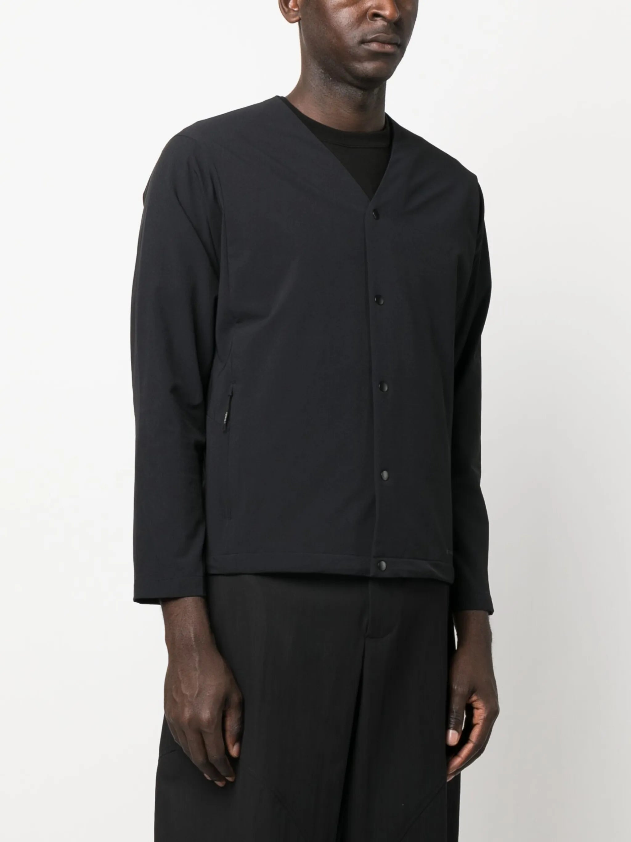 V-neck lightweight jacket