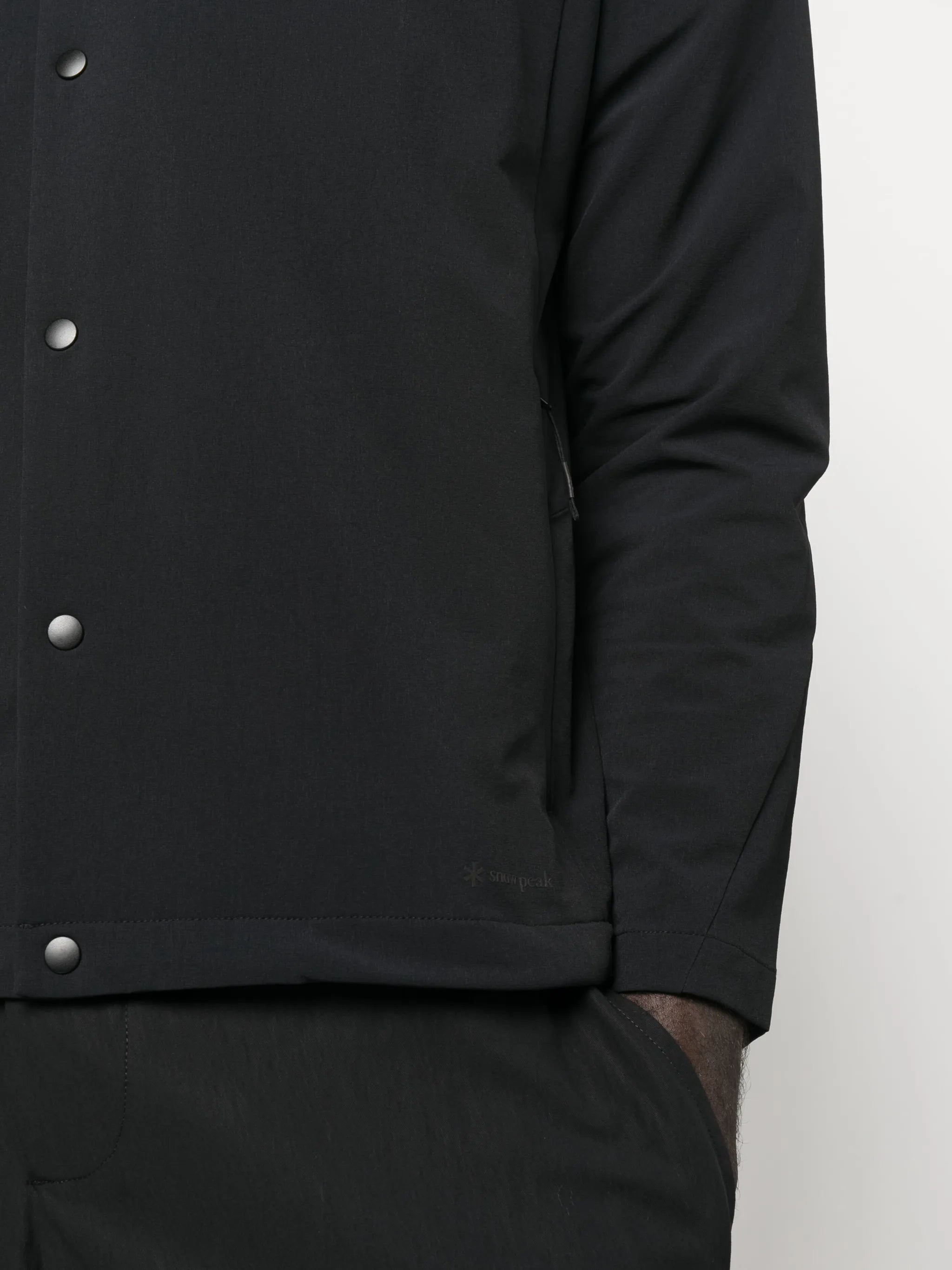 V-neck lightweight jacket
