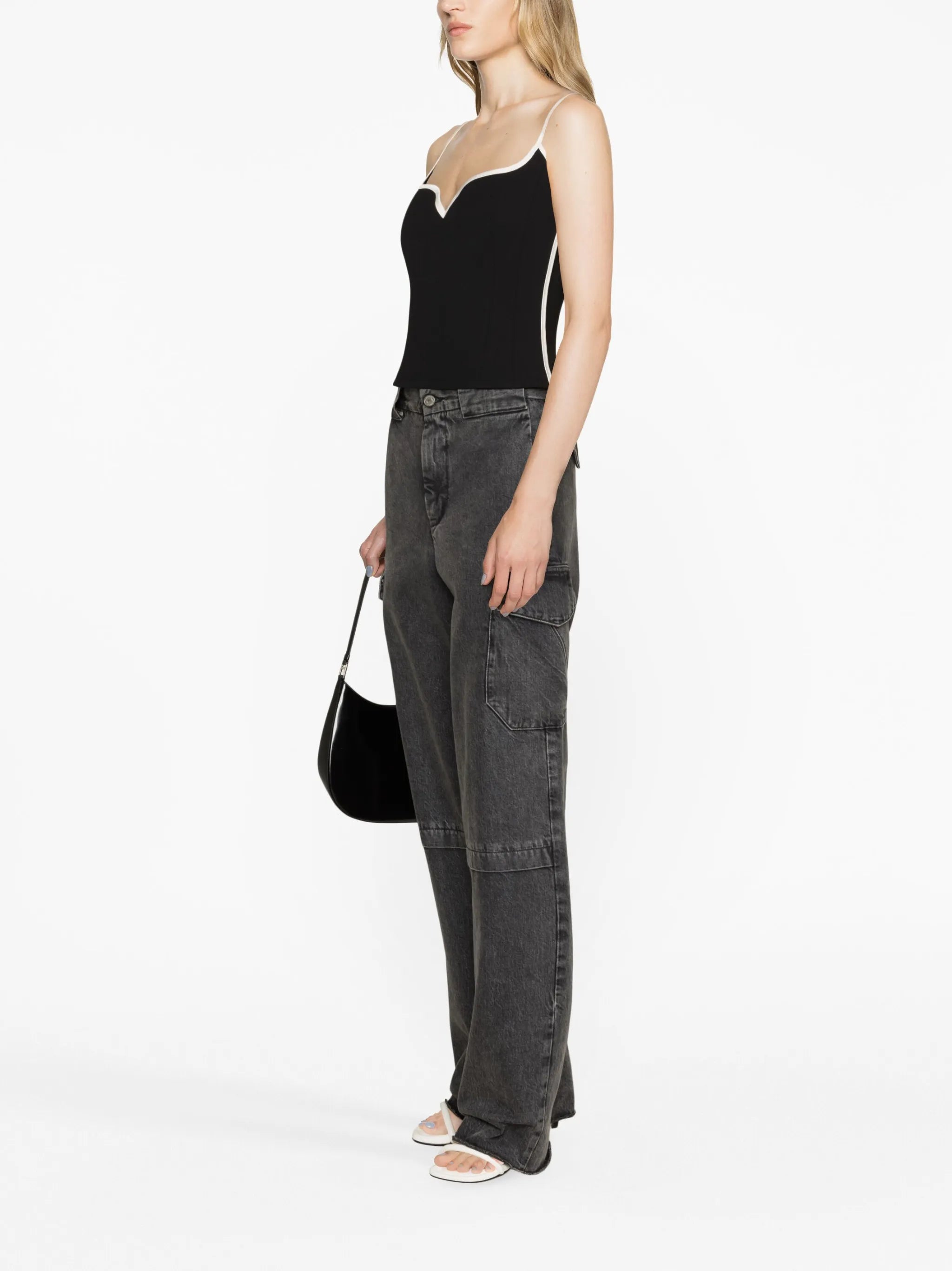 Heart contrast-trim singlet top