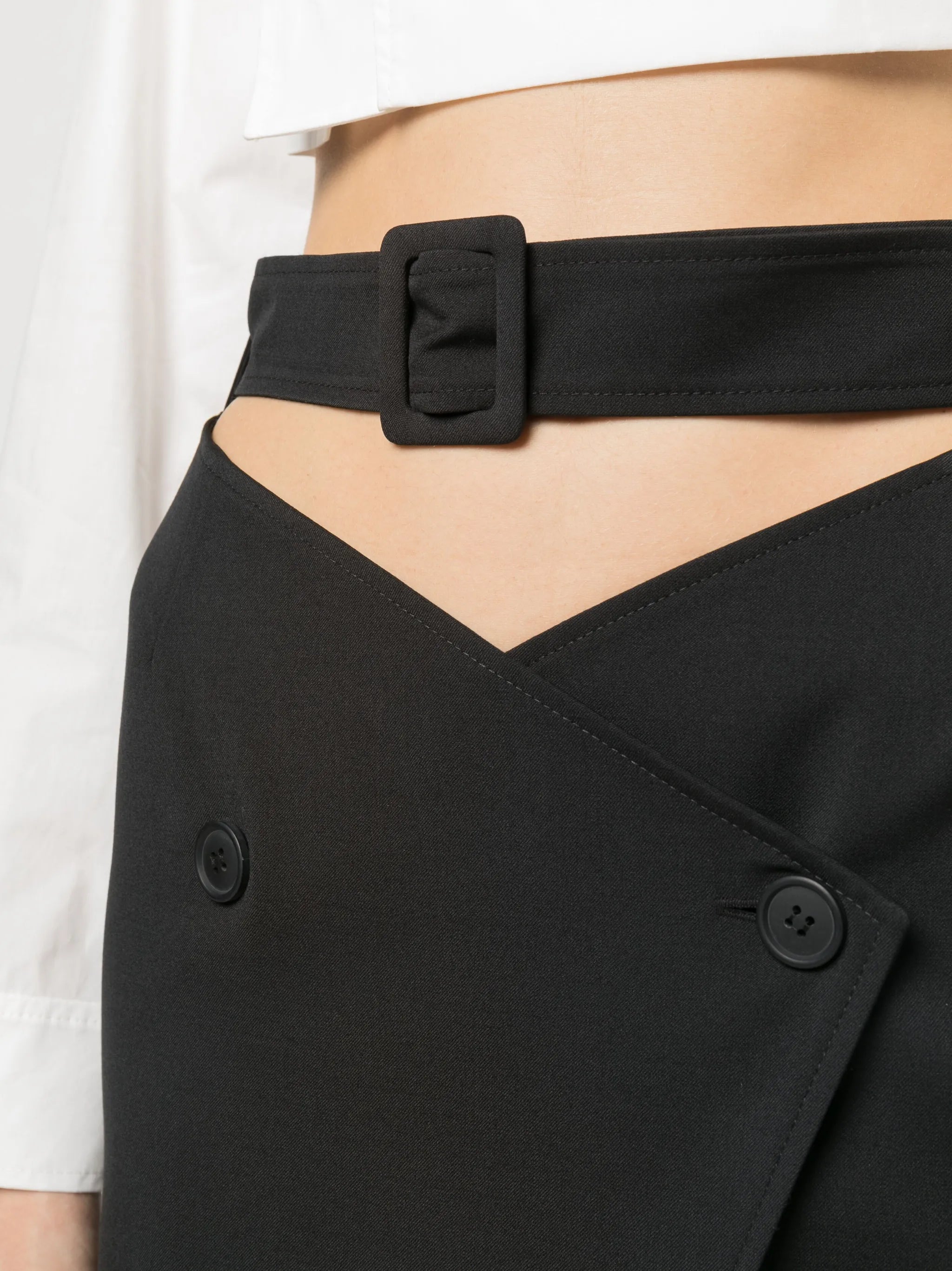 geometric-belt pencil skirt