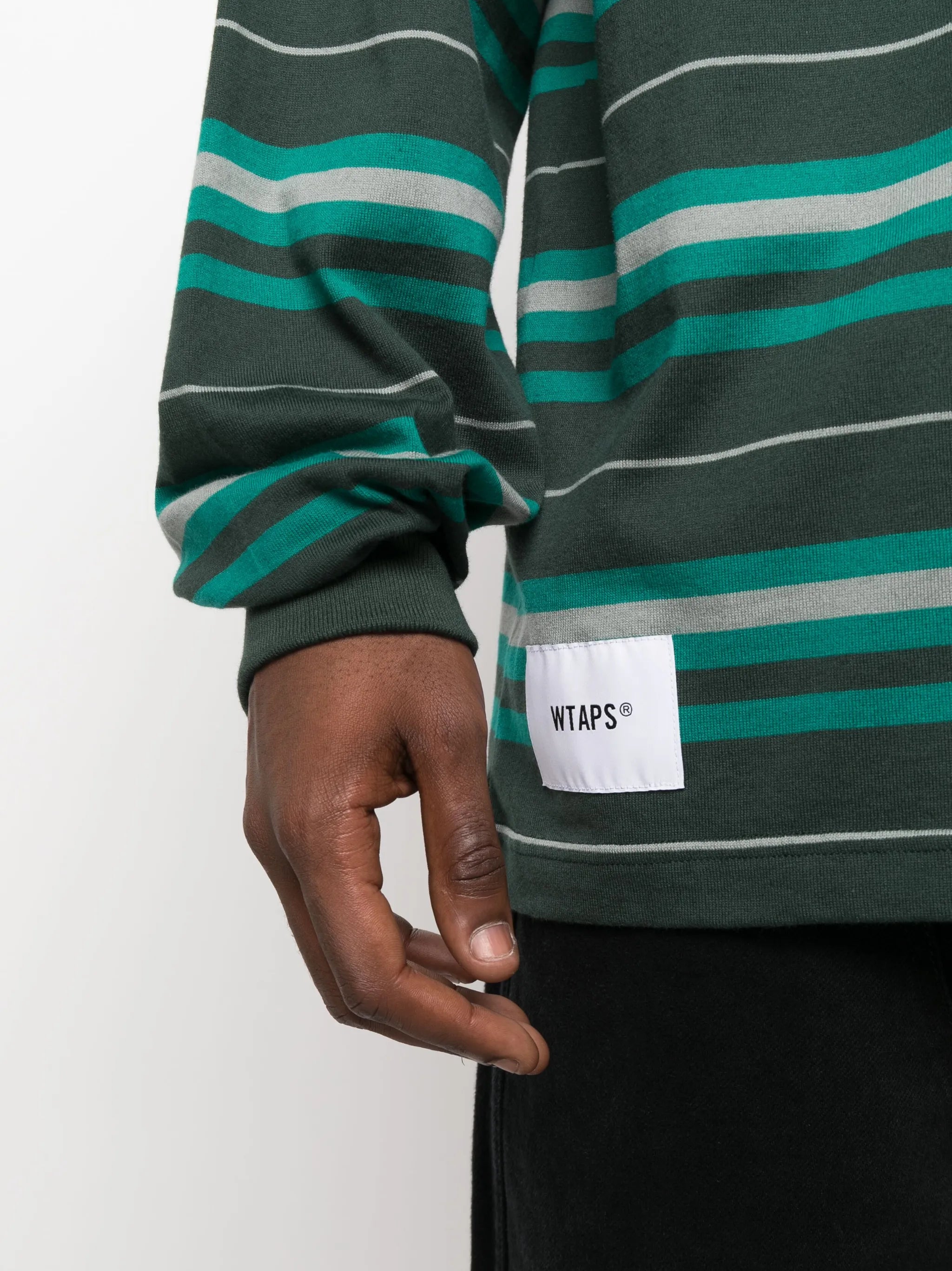 logo-patch stripe-print T-shirt