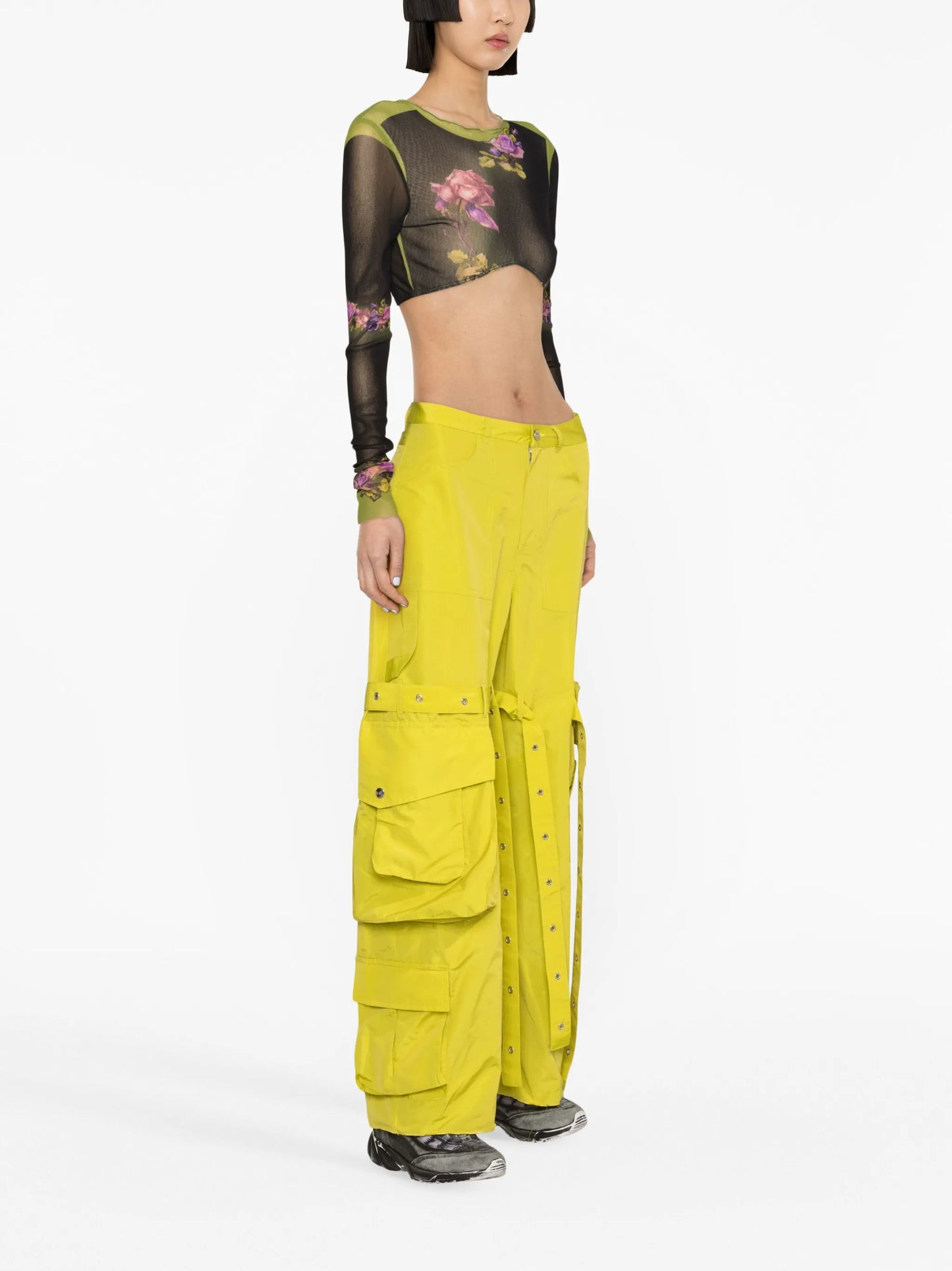 multiple-pocket strap-detail wide-leg trousers
