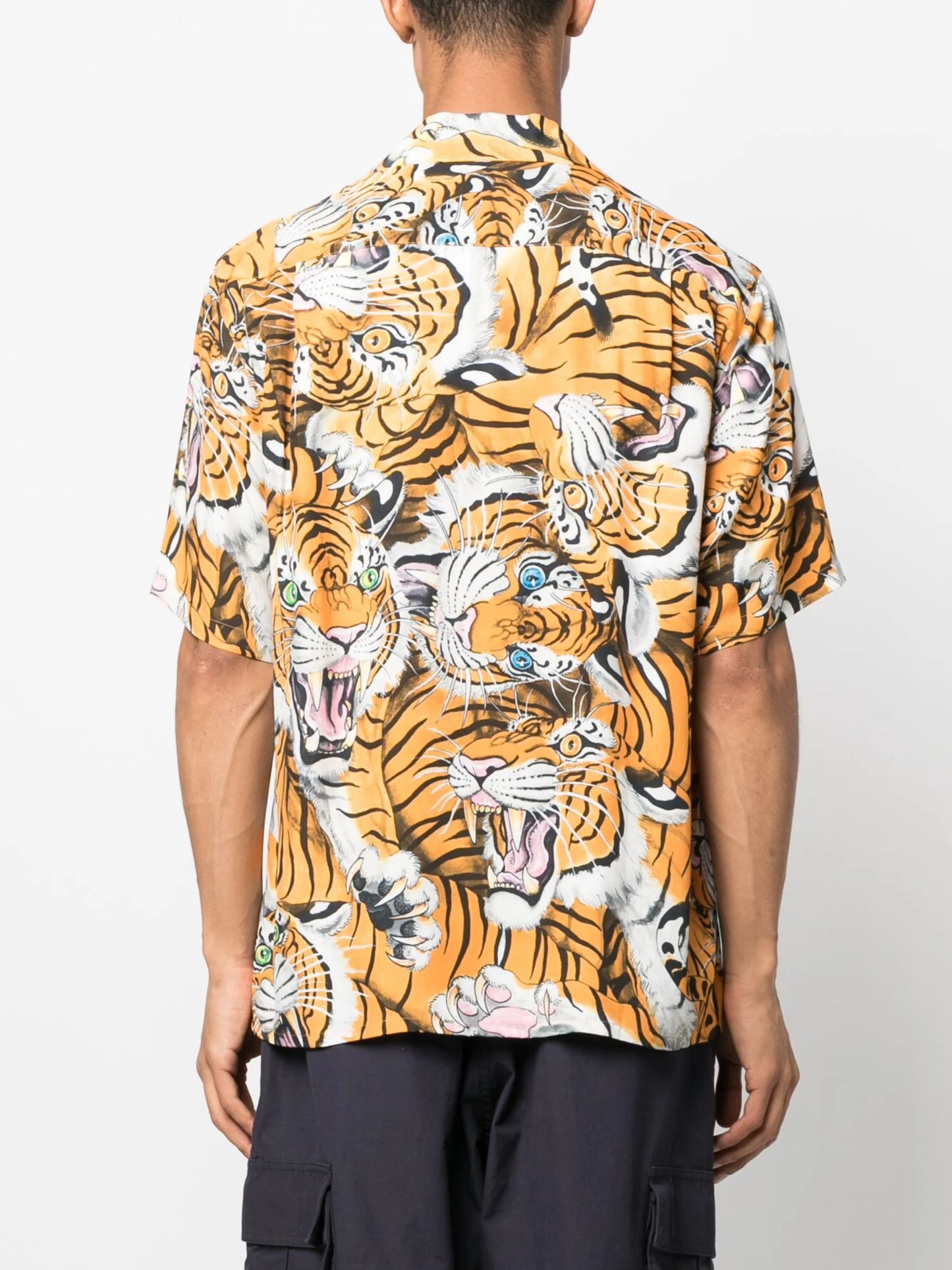 tiger-print short-sleeve shirt