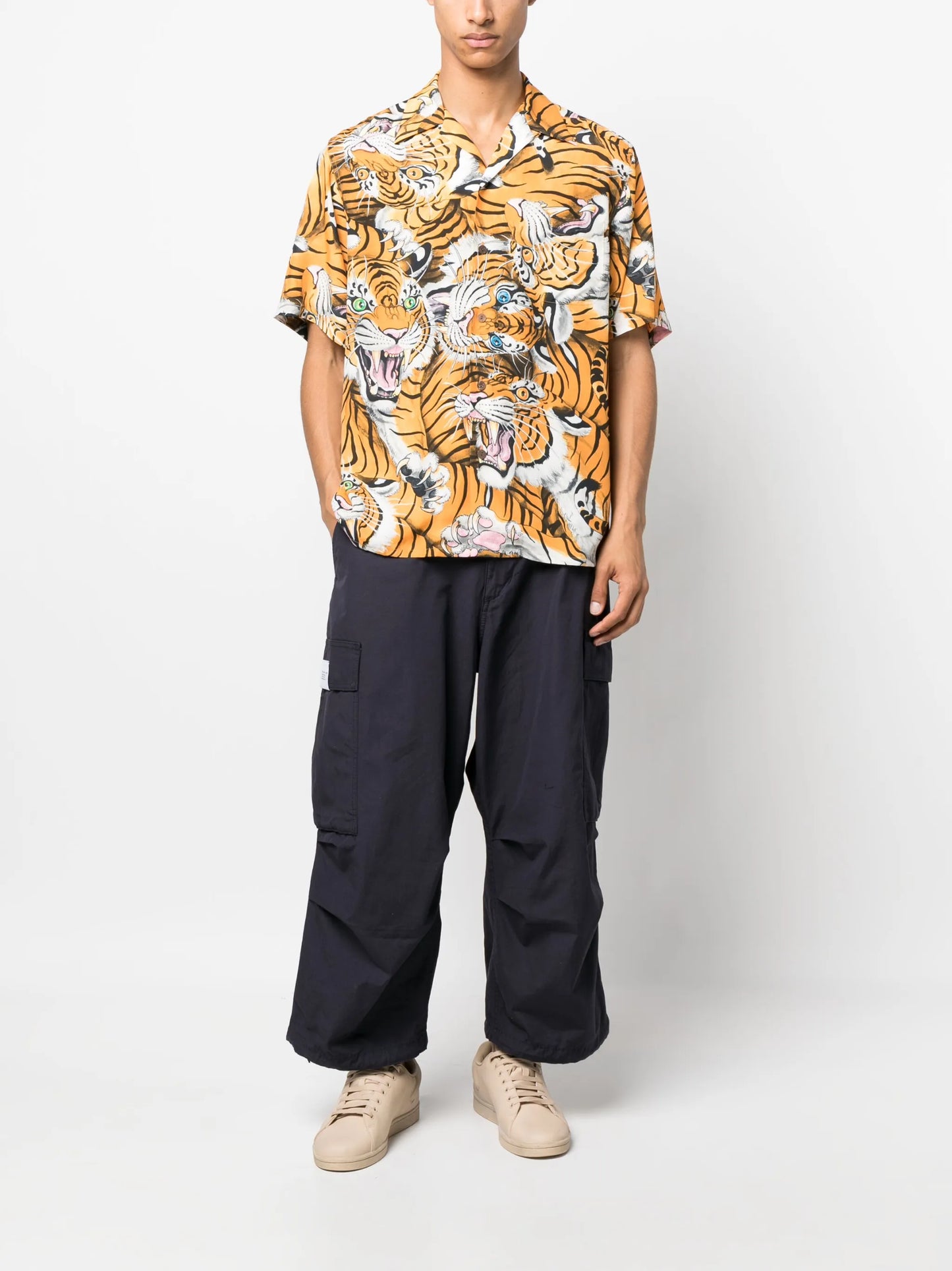 tiger-print short-sleeve shirt