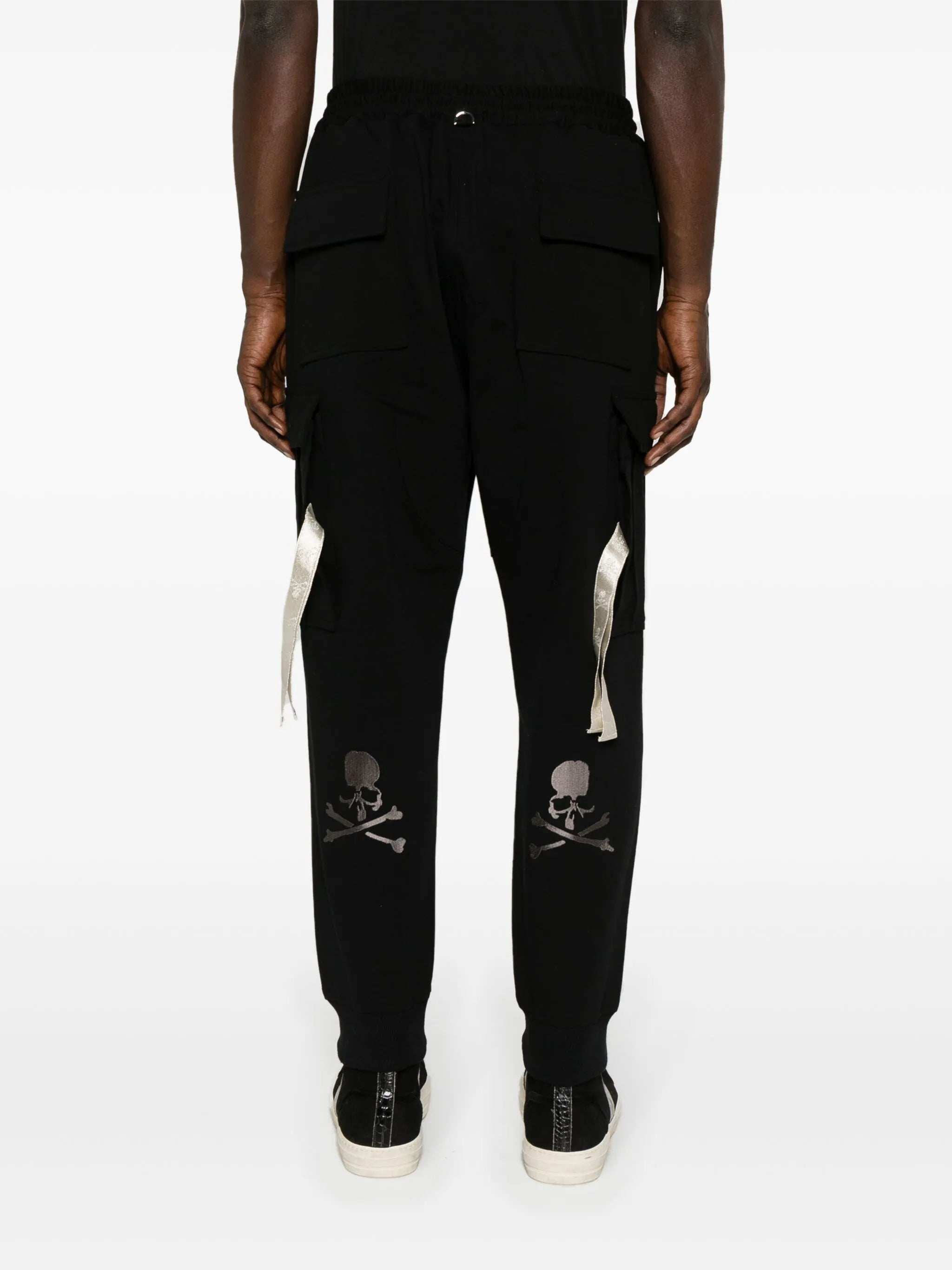 mid-rise tapered cargo trousers