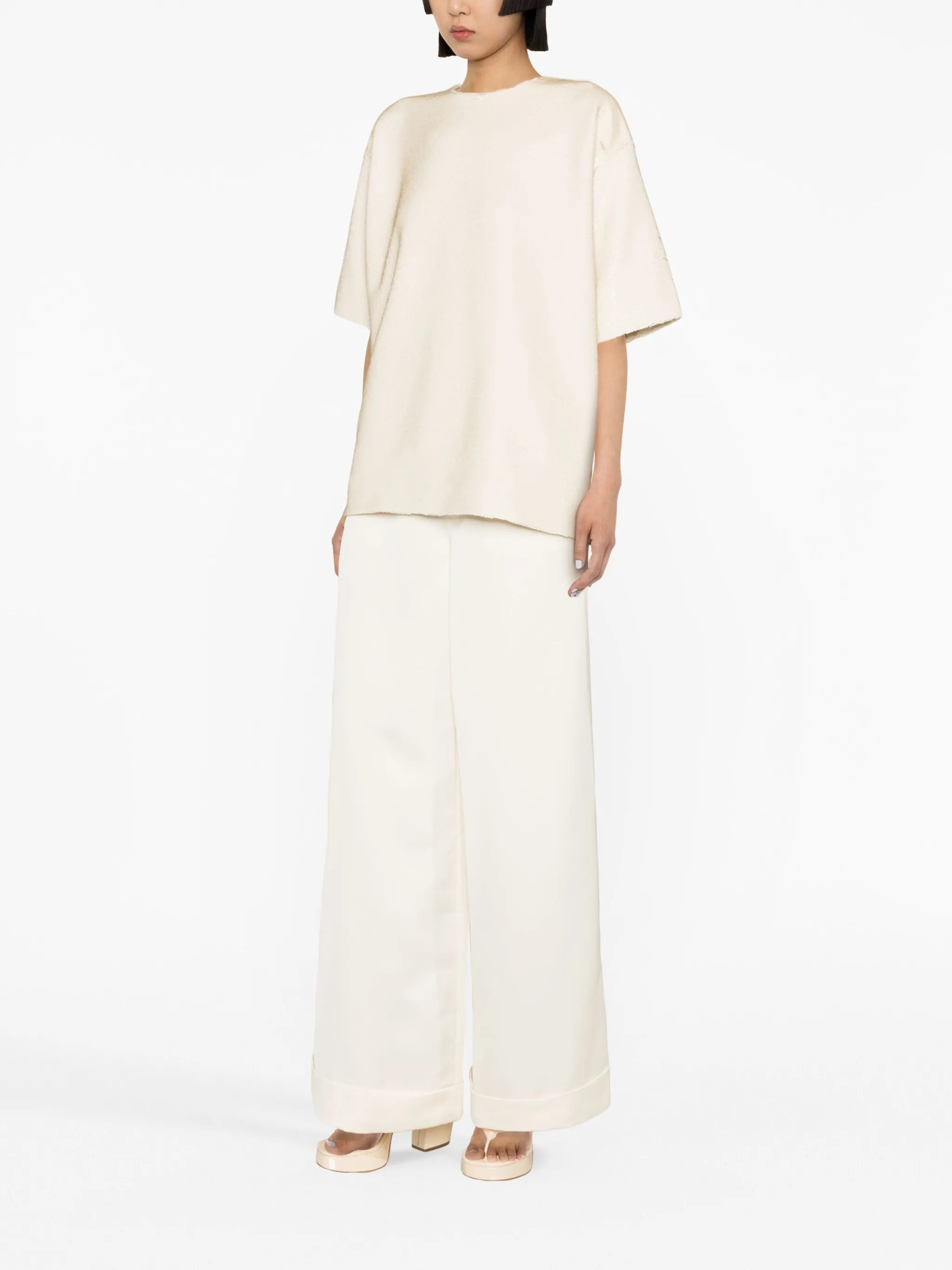 short-sleeved sequined T-shirt