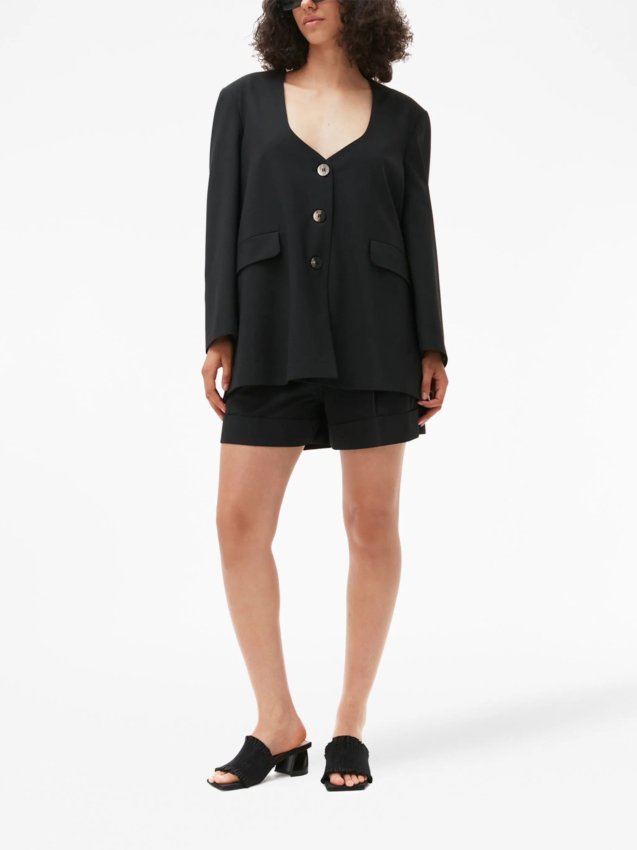 single-breasted blazer