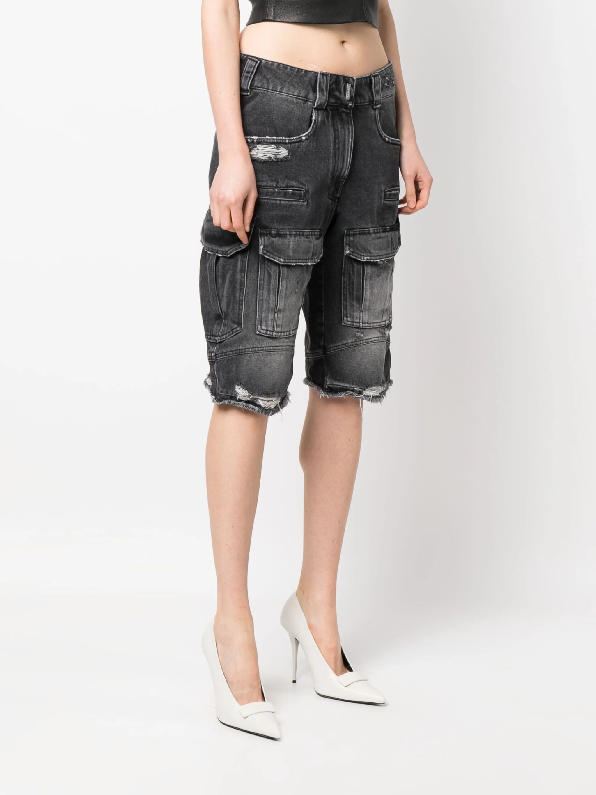 multi-pocket denim shorts