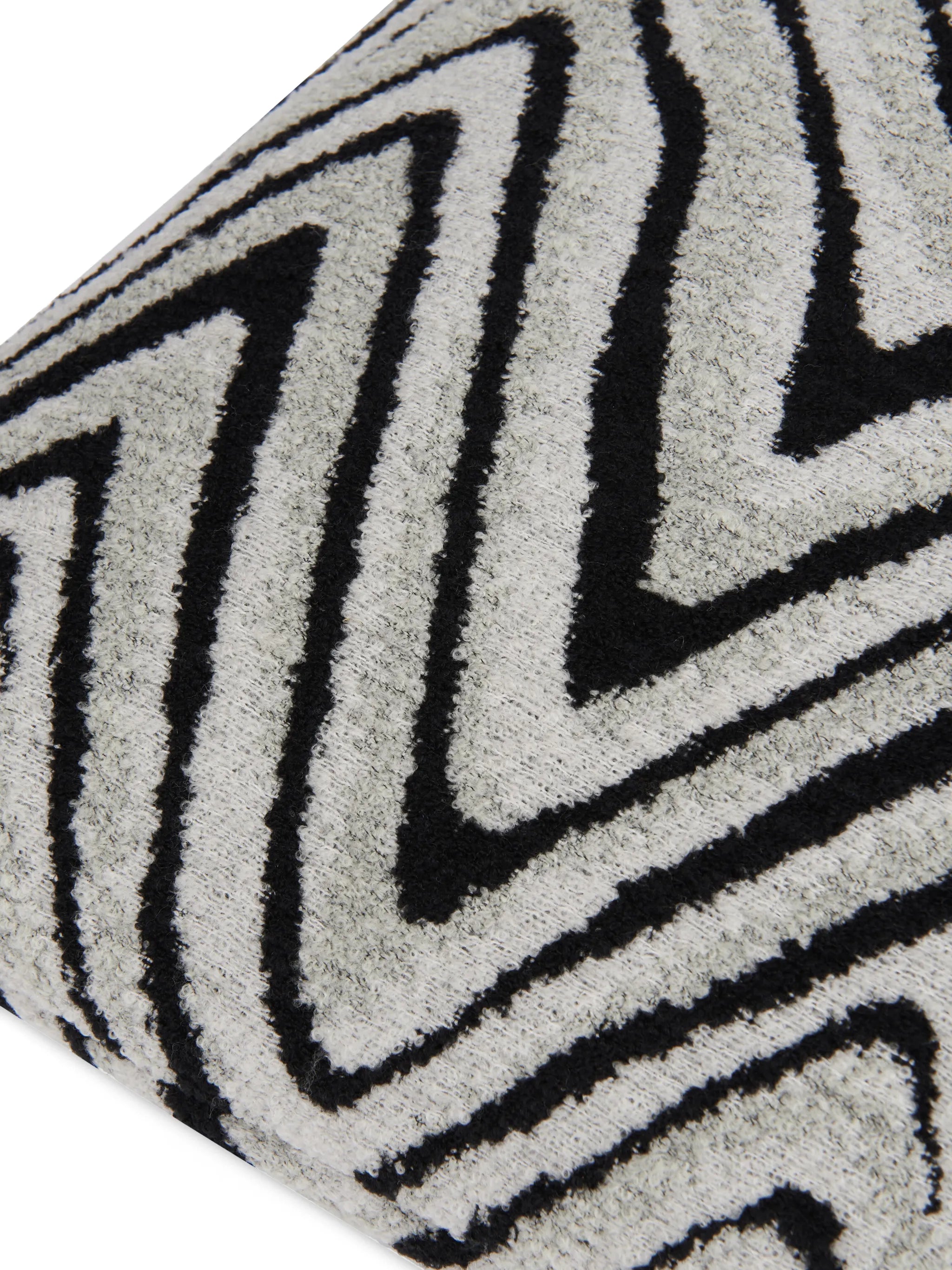 Savana zigzag cushion