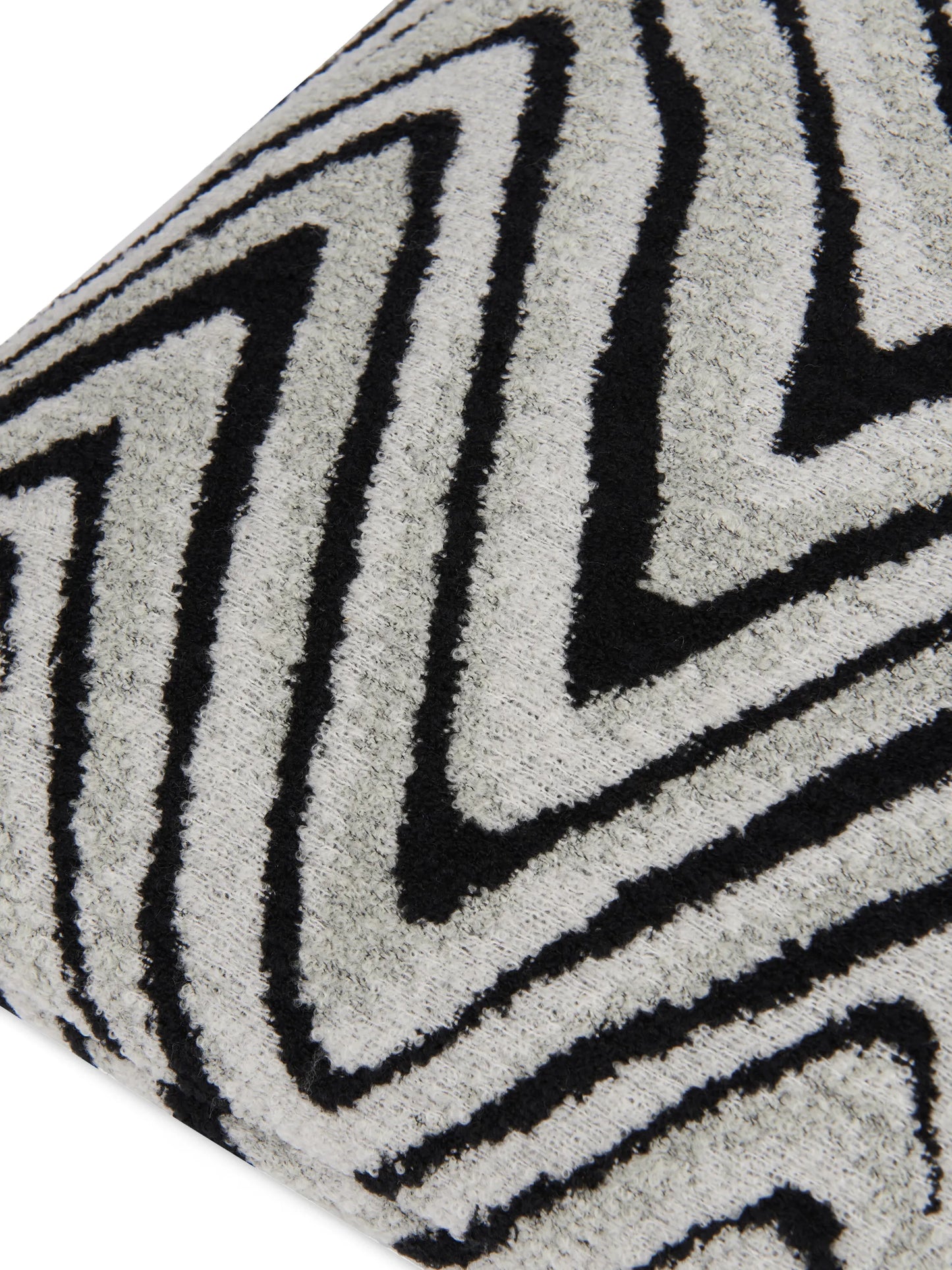 Savana zigzag cushion