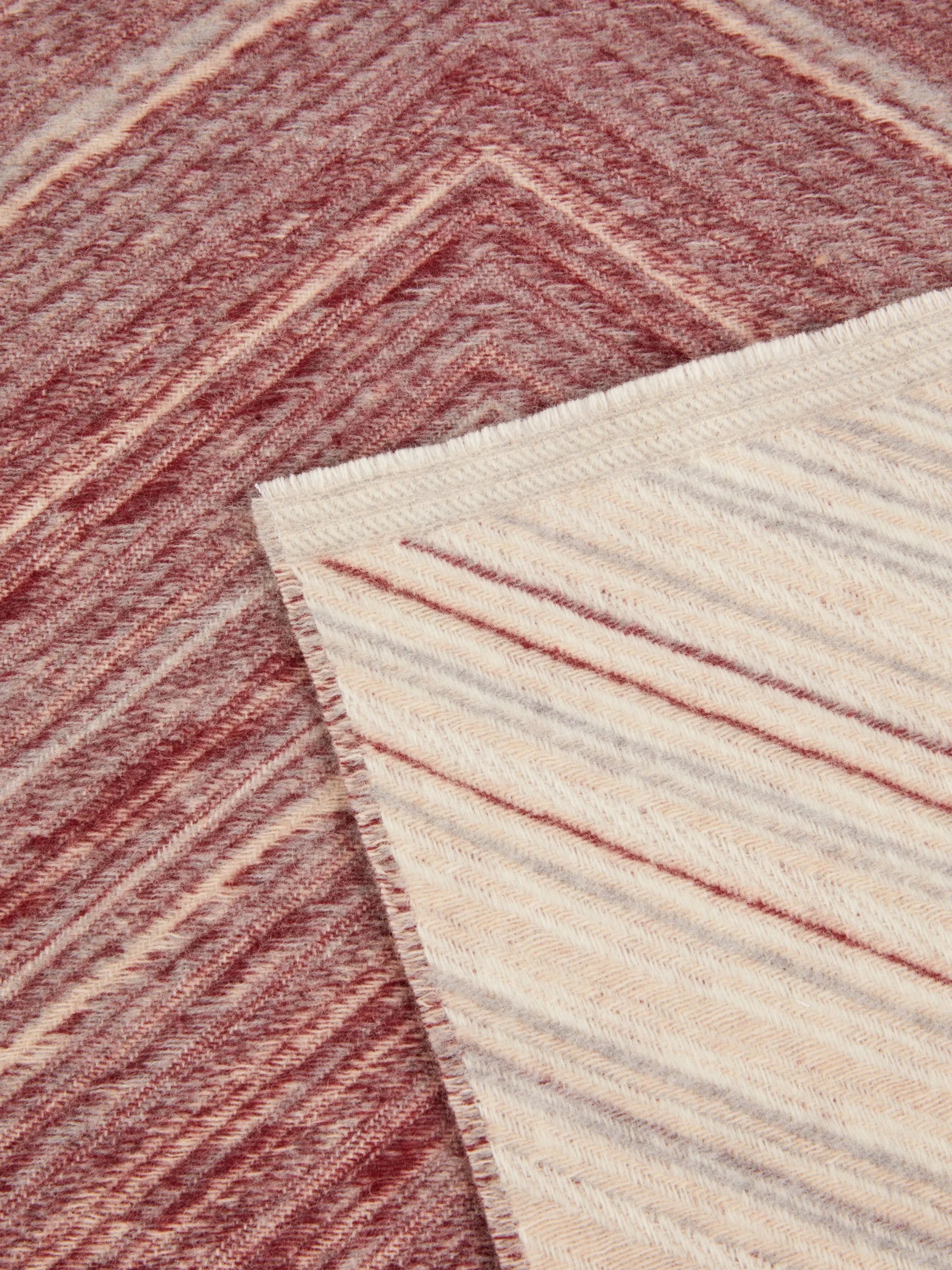 Catullo zigzag blanket
