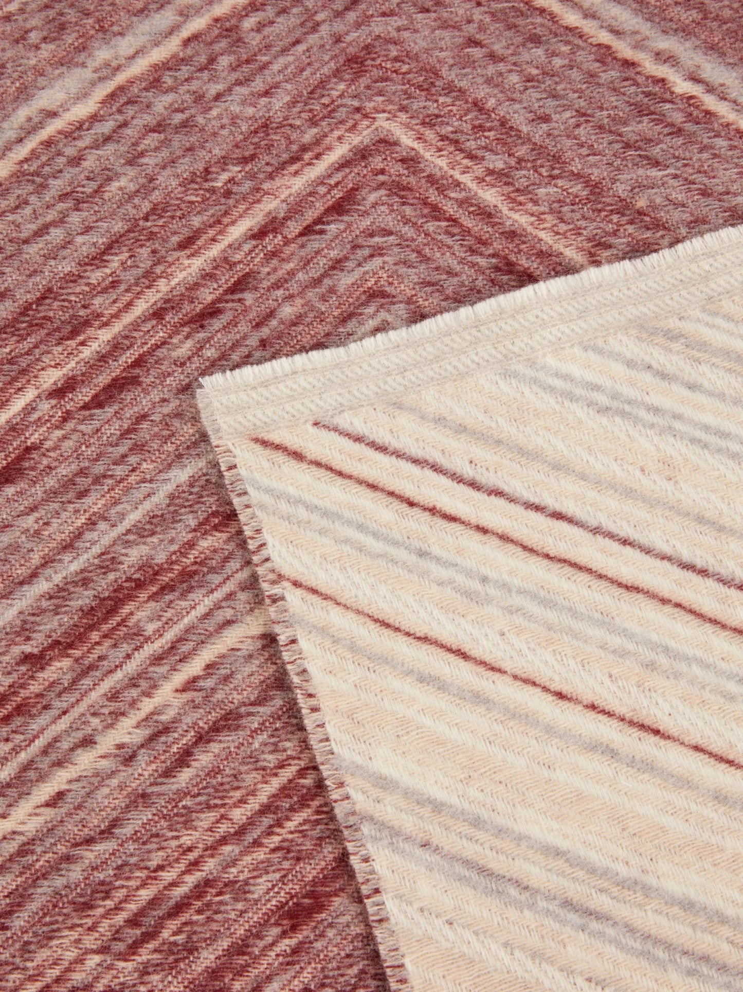 Catullo zigzag blanket