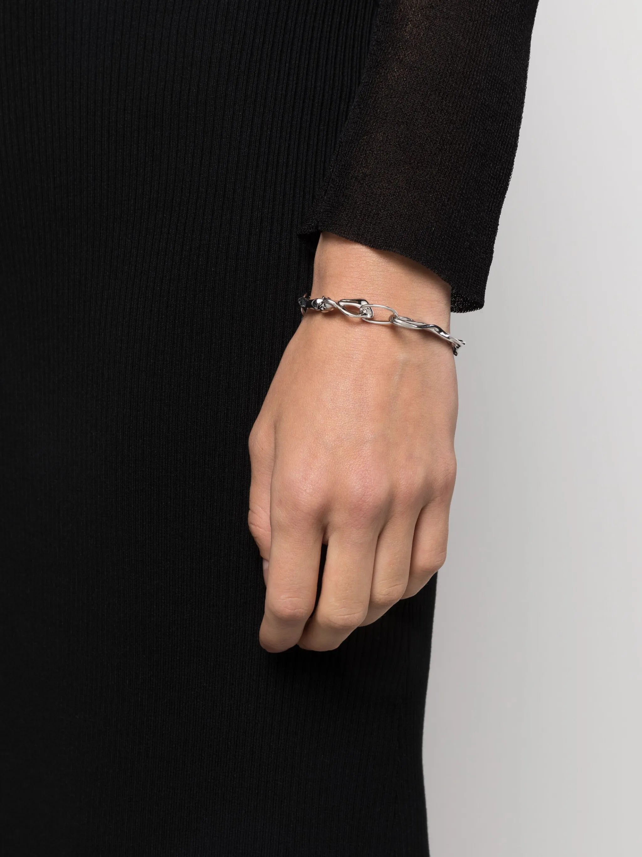 sculpted chain-link bracelet