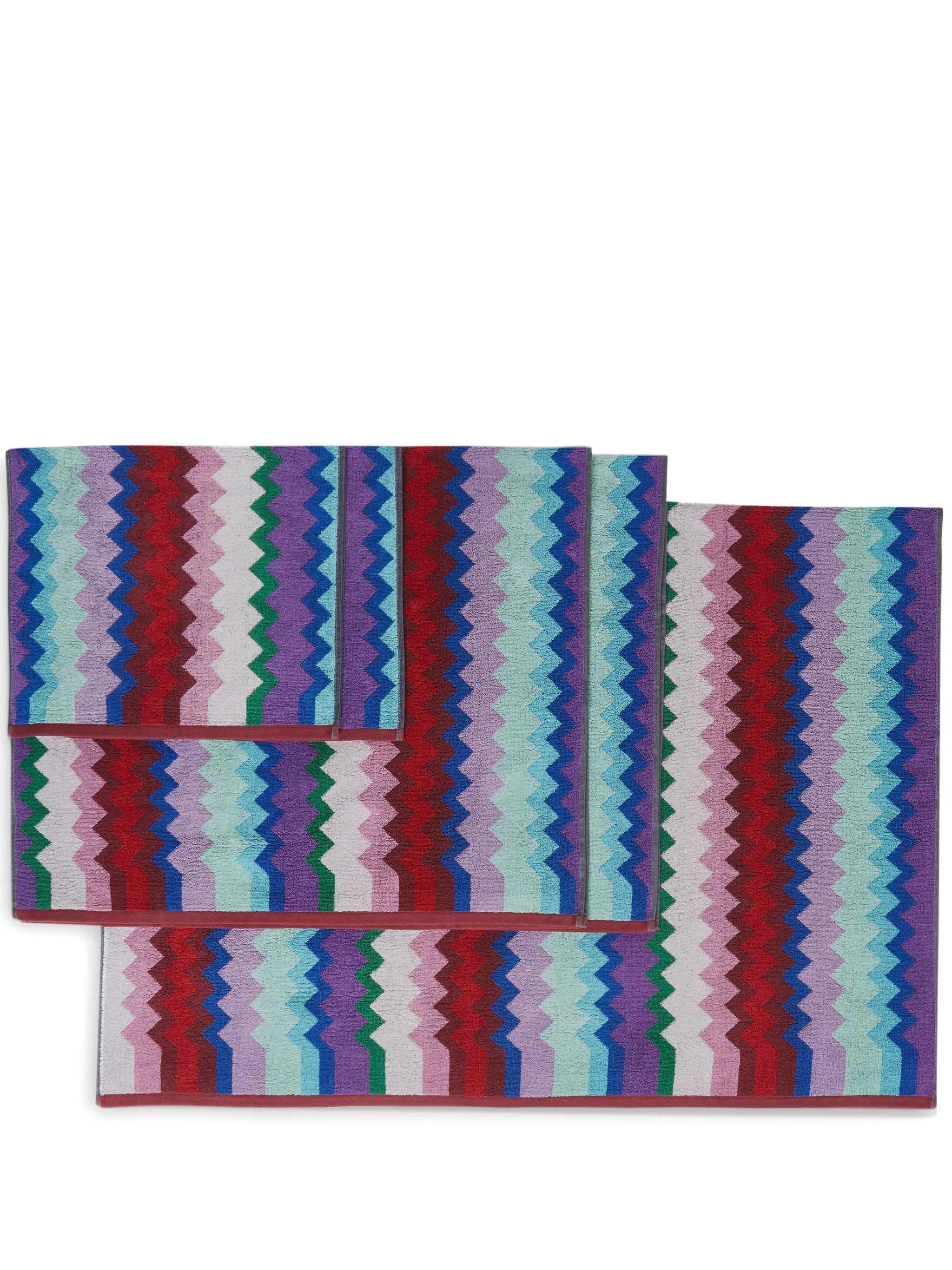 zigzag-pattern bath towels (set of five)