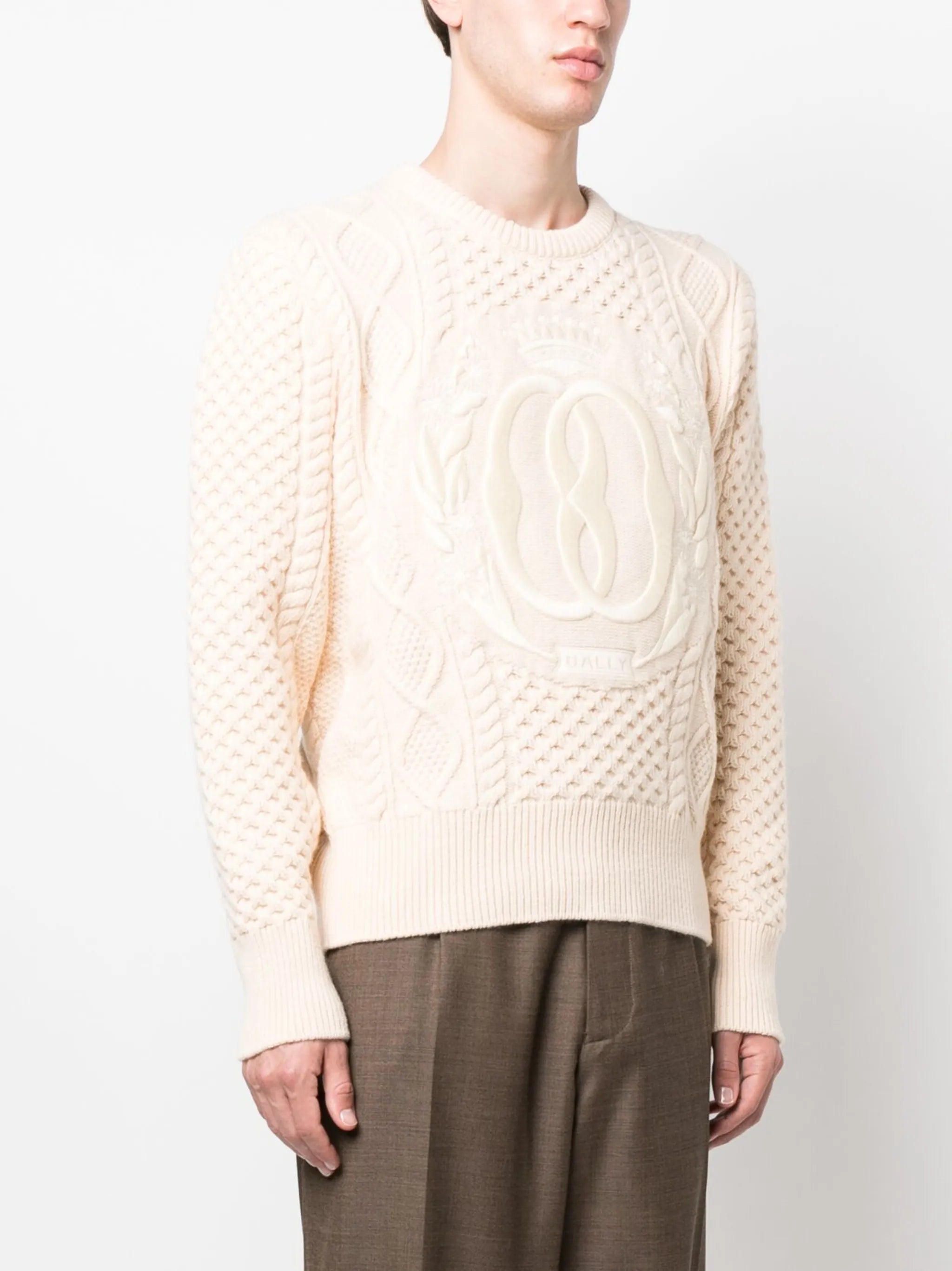 logo-intarsia chunky cable-knit jumper