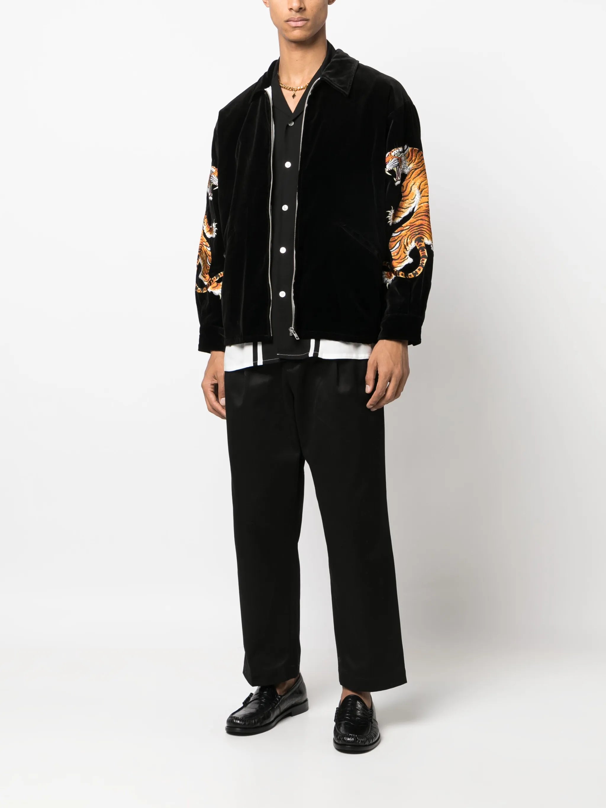 Tigers-embroidered velvet shirt jacket