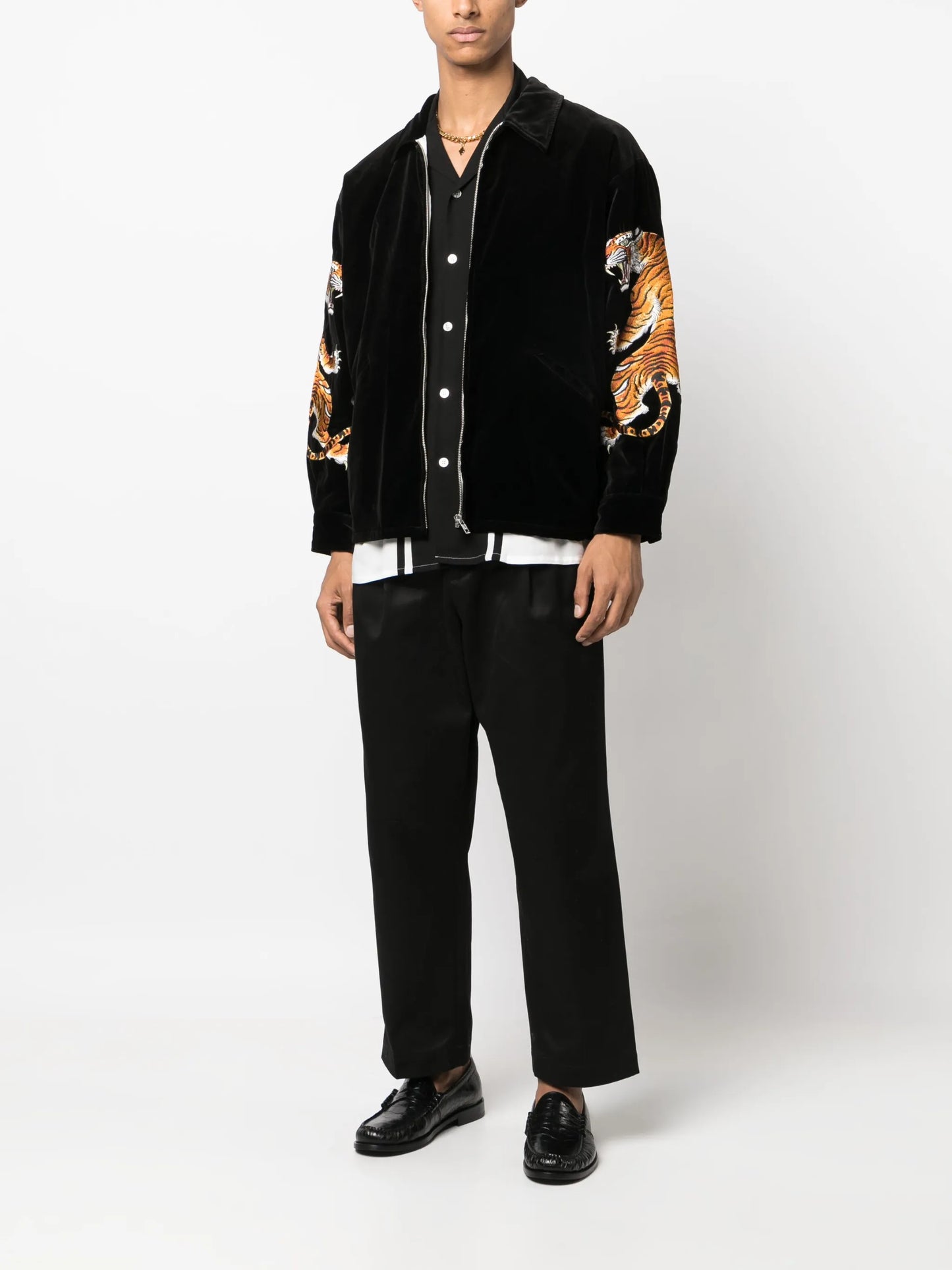 Tigers-embroidered velvet shirt jacket