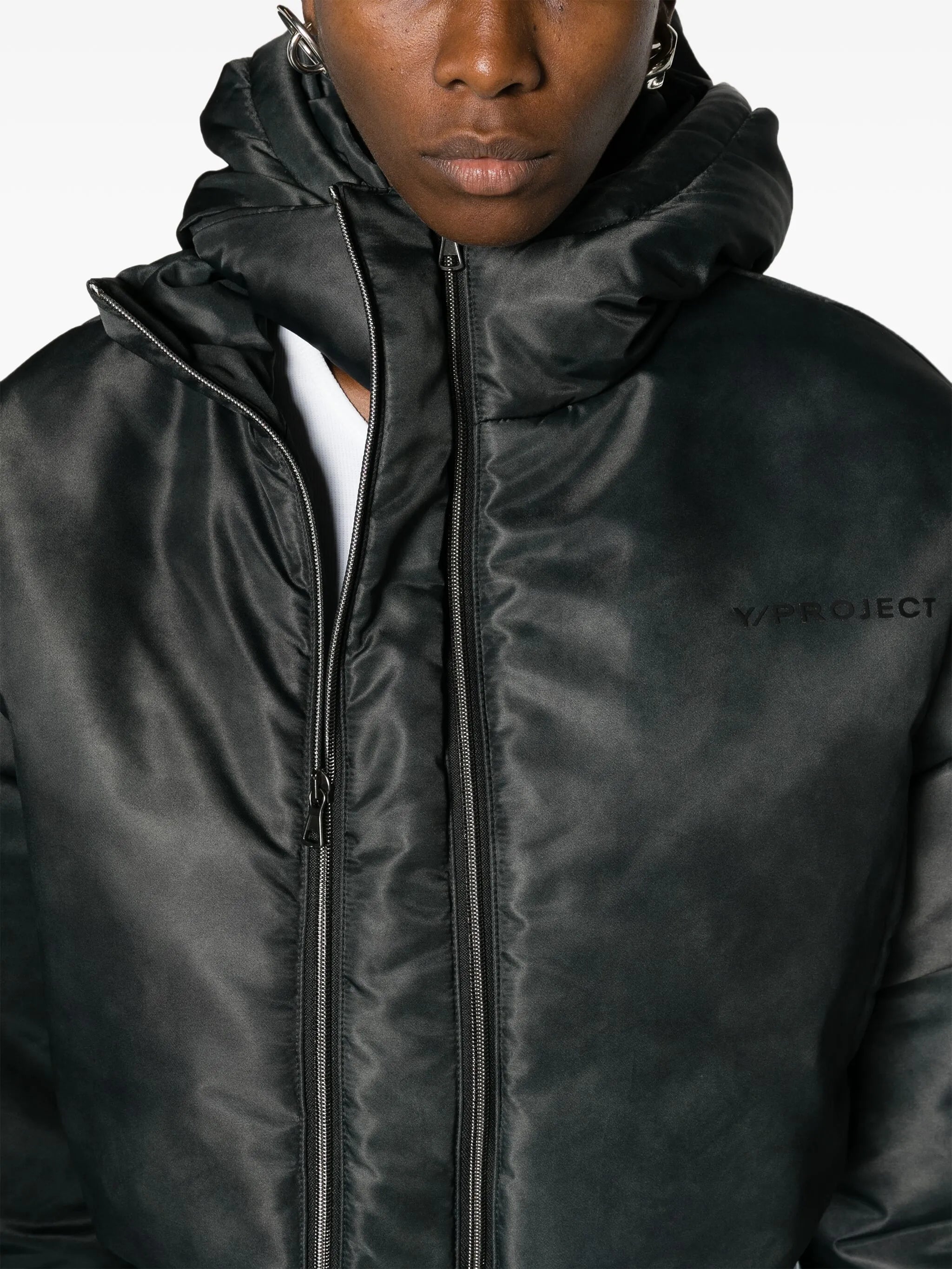 logo-embroidered cropped puffer jacket