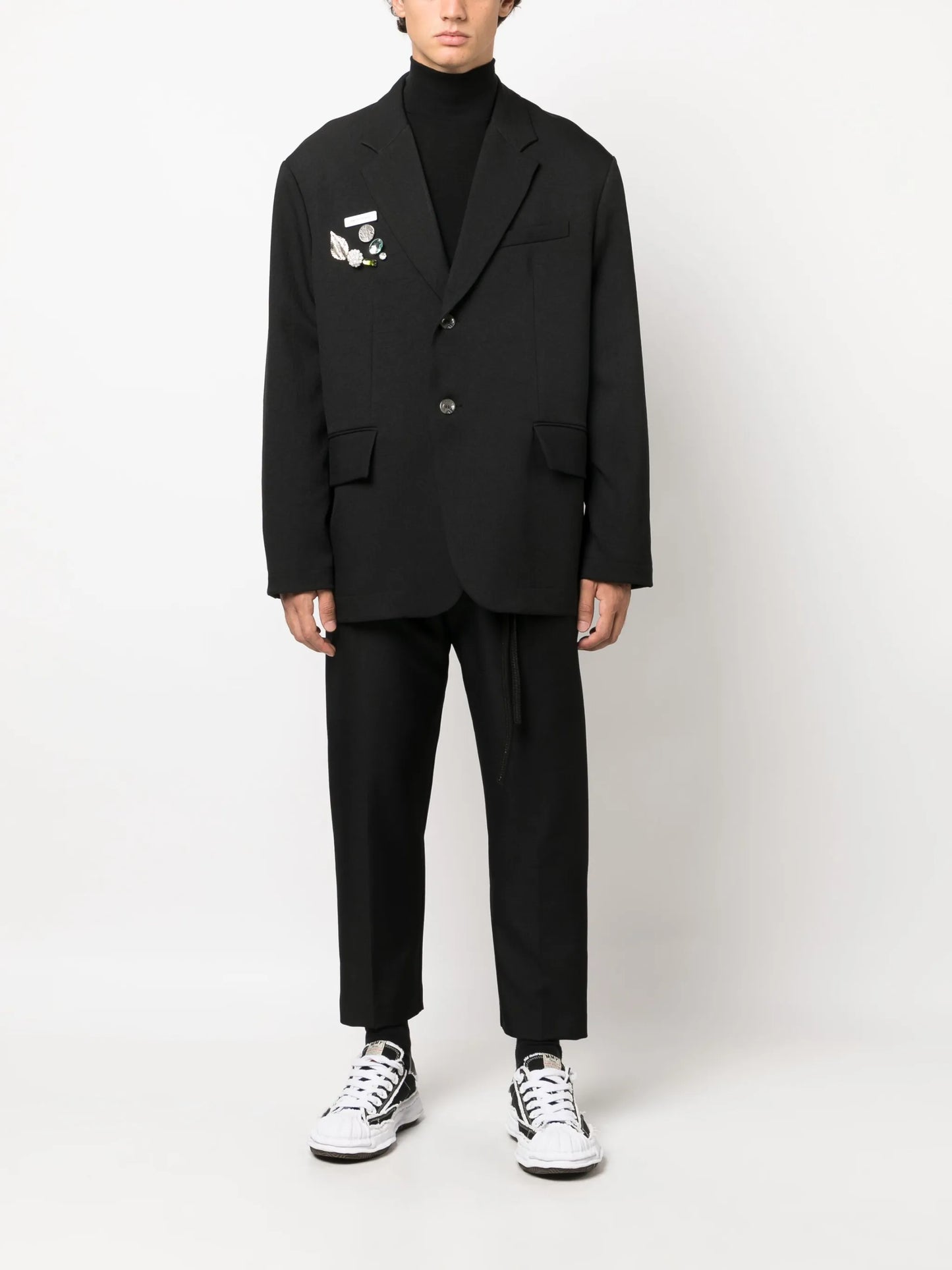 brooch-detail square blazer