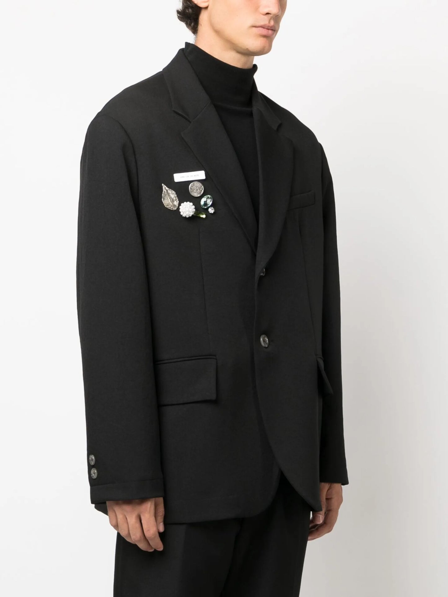 brooch-detail square blazer
