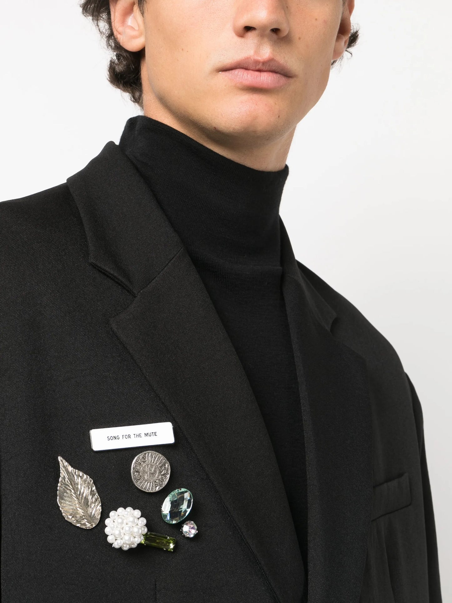 brooch-detail square blazer