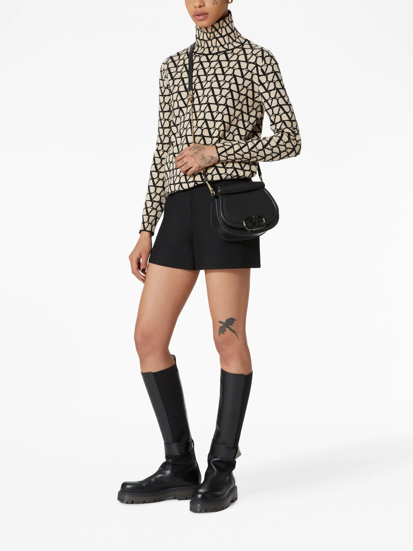 VSling leather shoulder bag