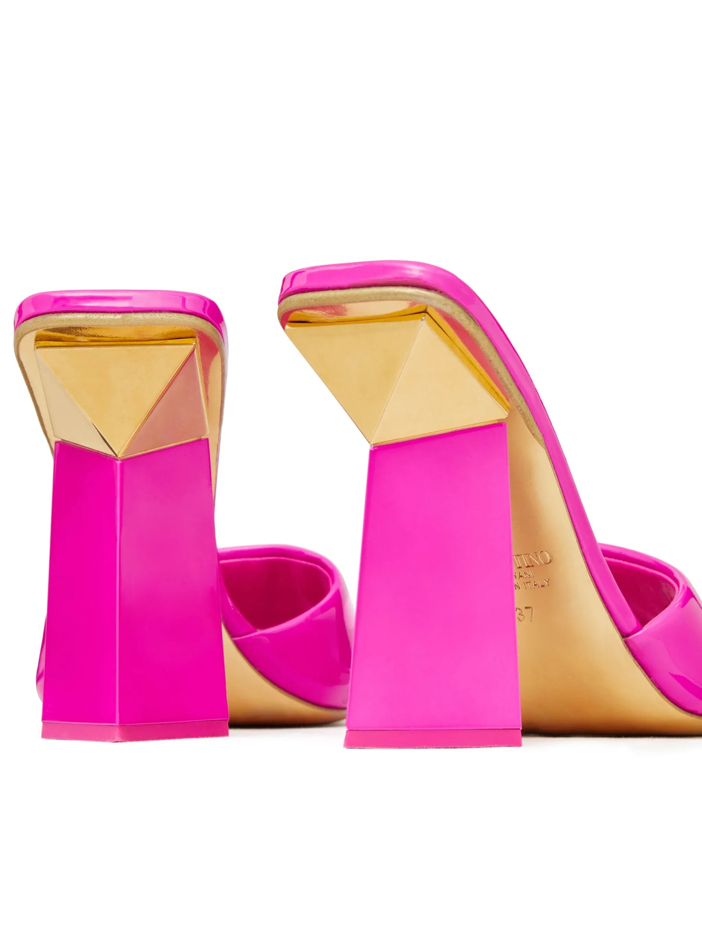 105mm One Stud Hyper sandals