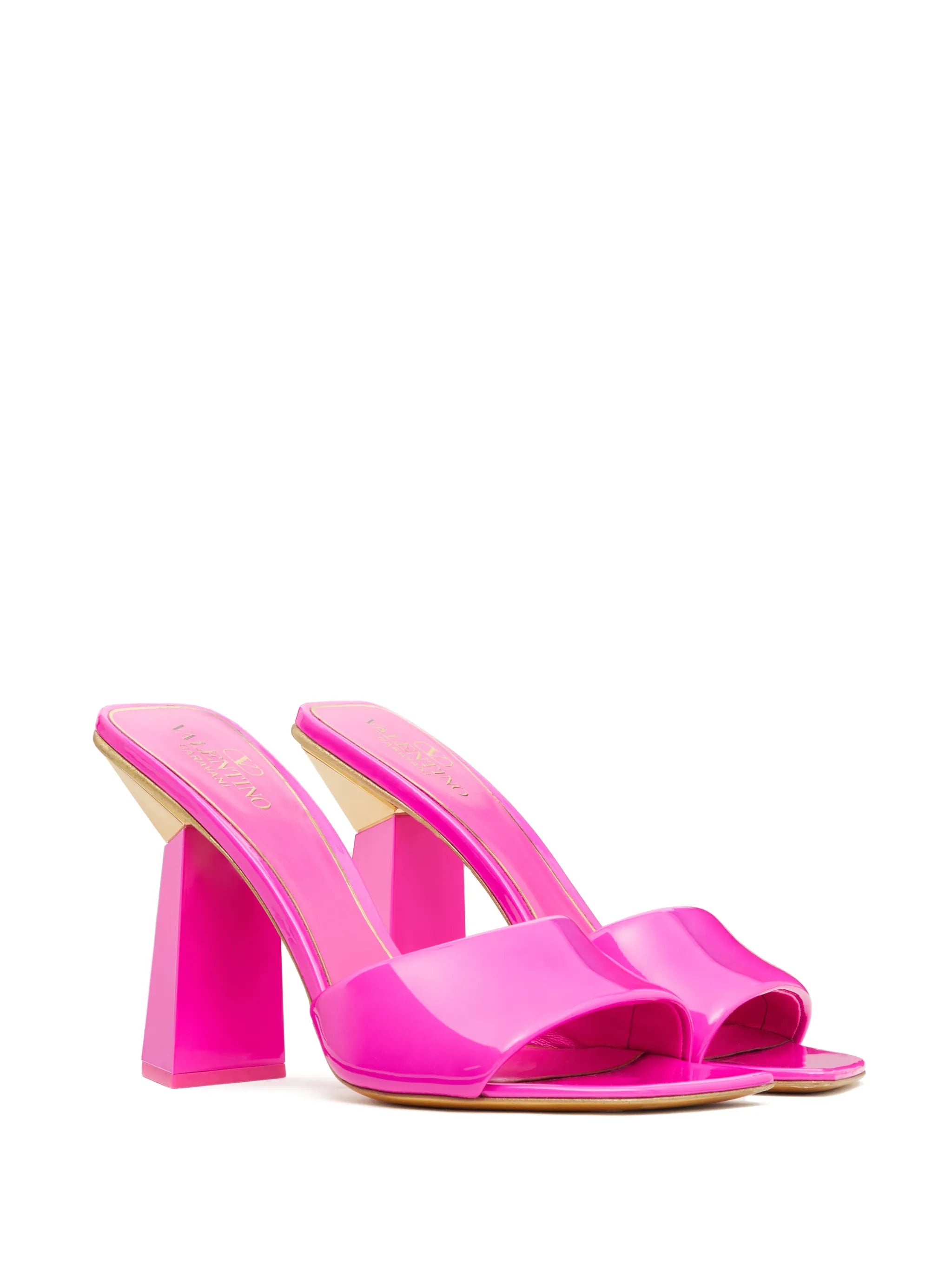 105mm One Stud Hyper sandals