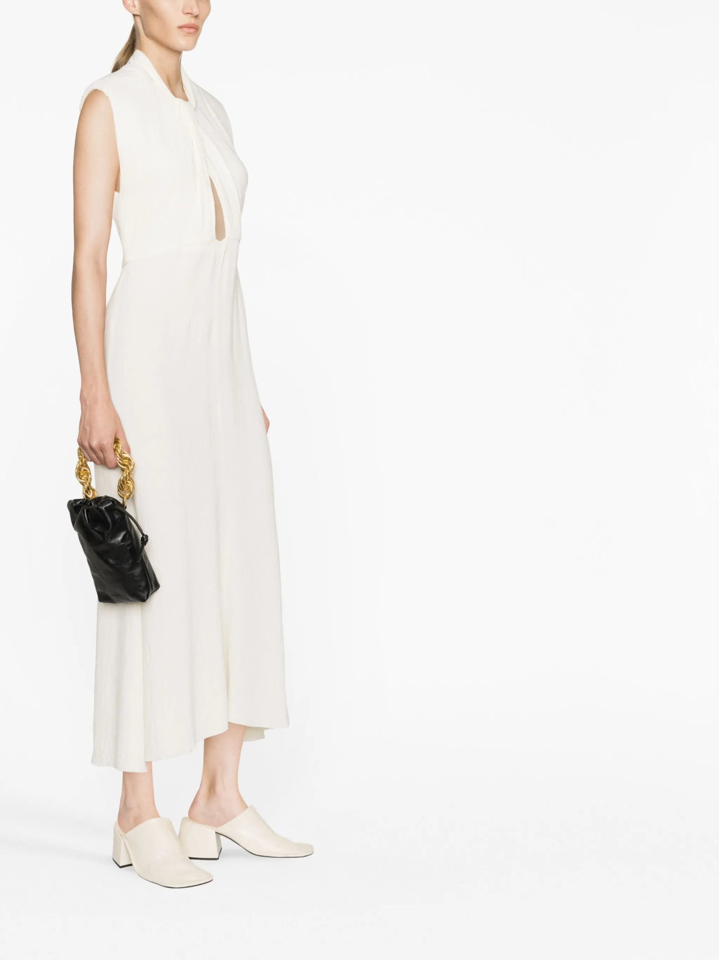 chain-handle bucket bag