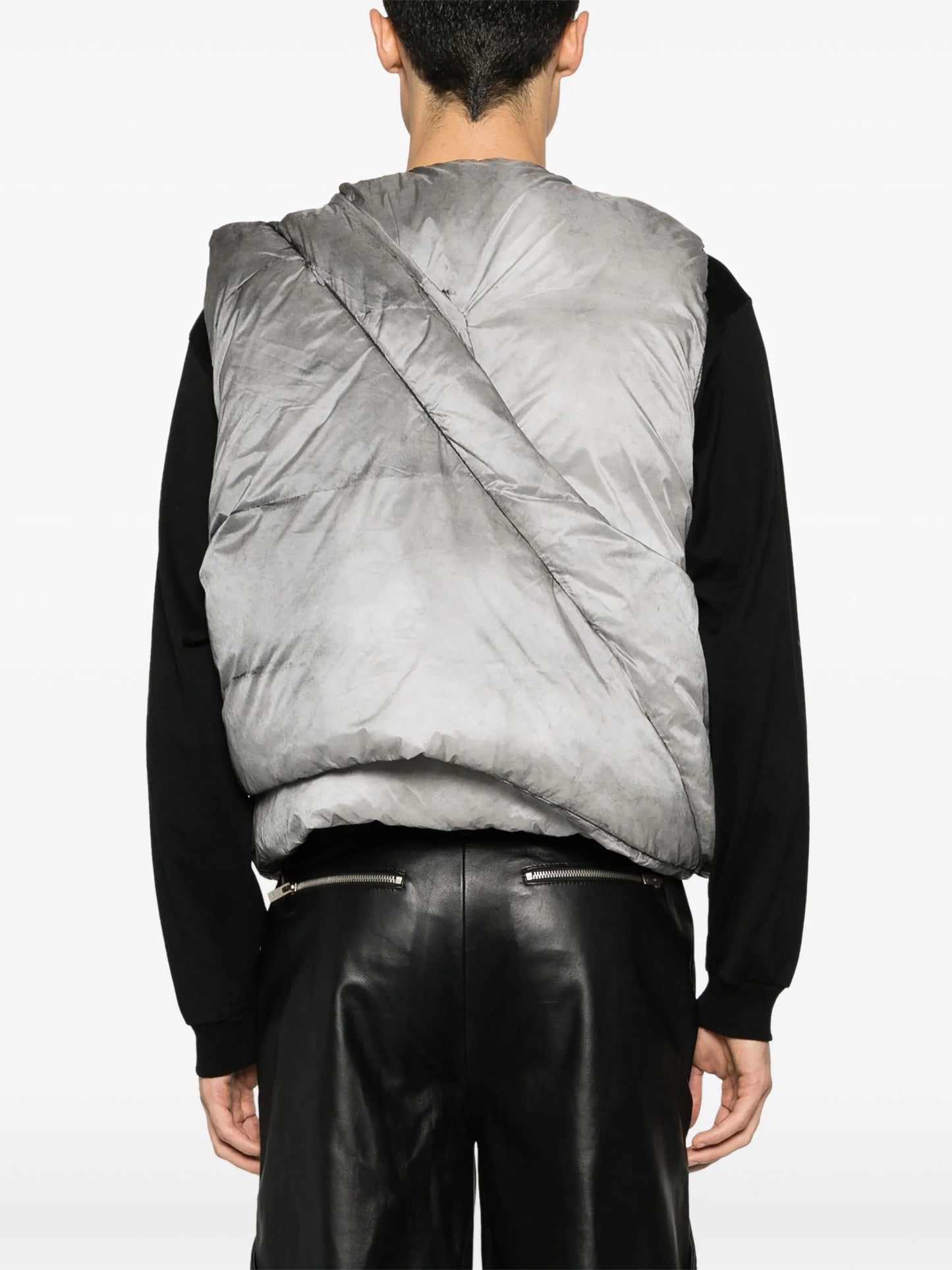 Weathering asymmetric gilet