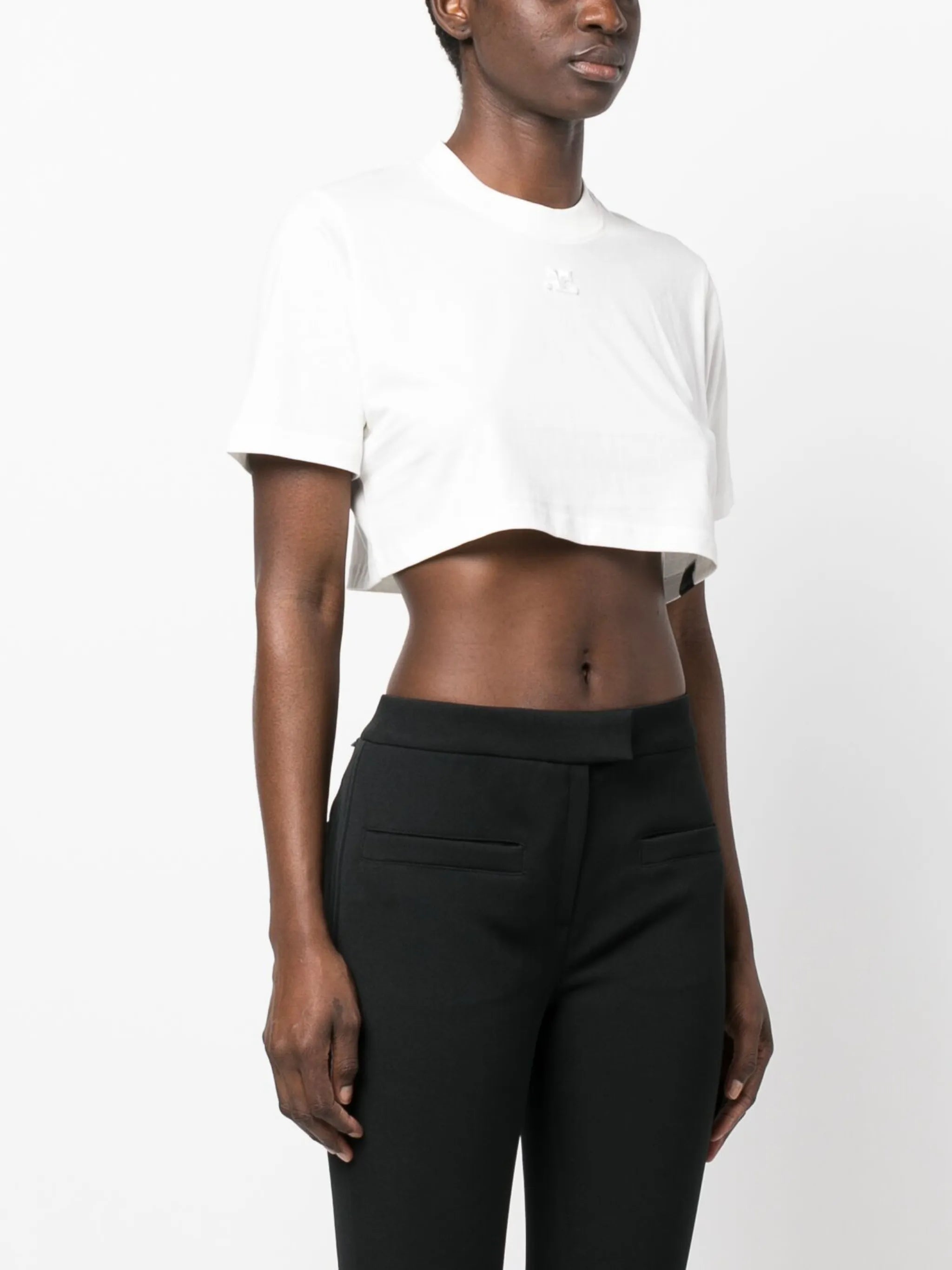 cropped short-sleeved T-shirt