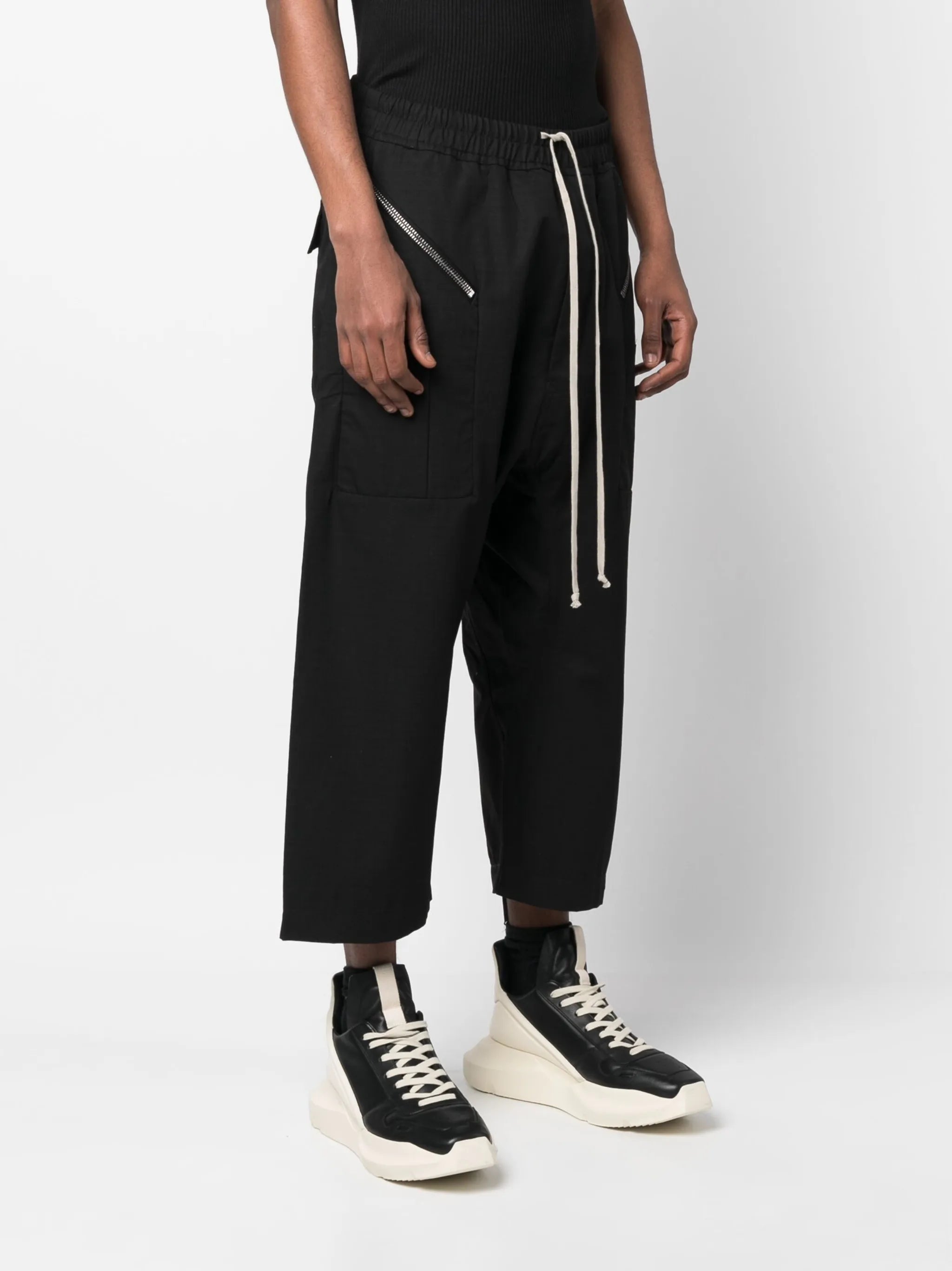 drawstring-waistband cropped trousers