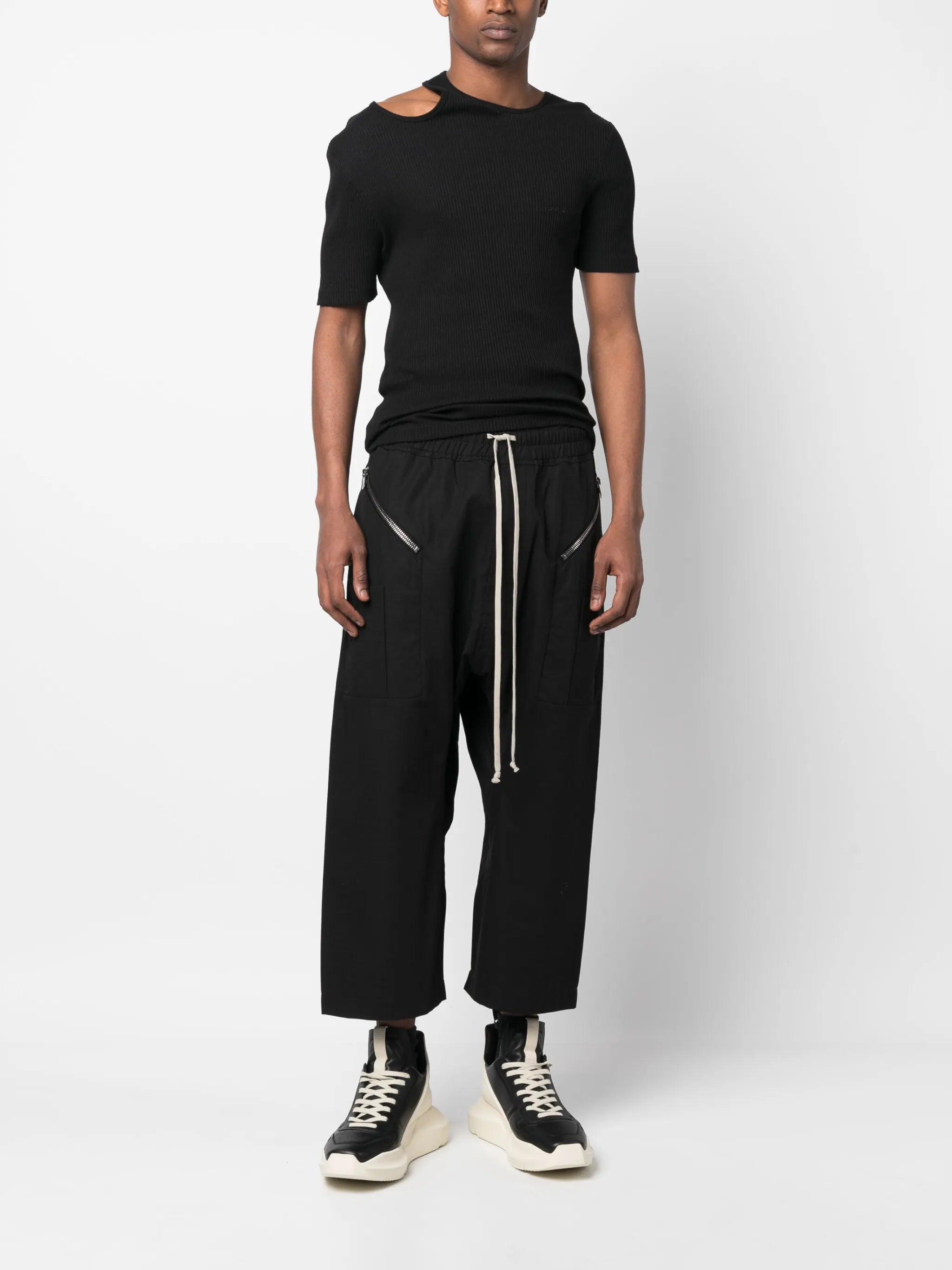 drawstring-waistband cropped trousers