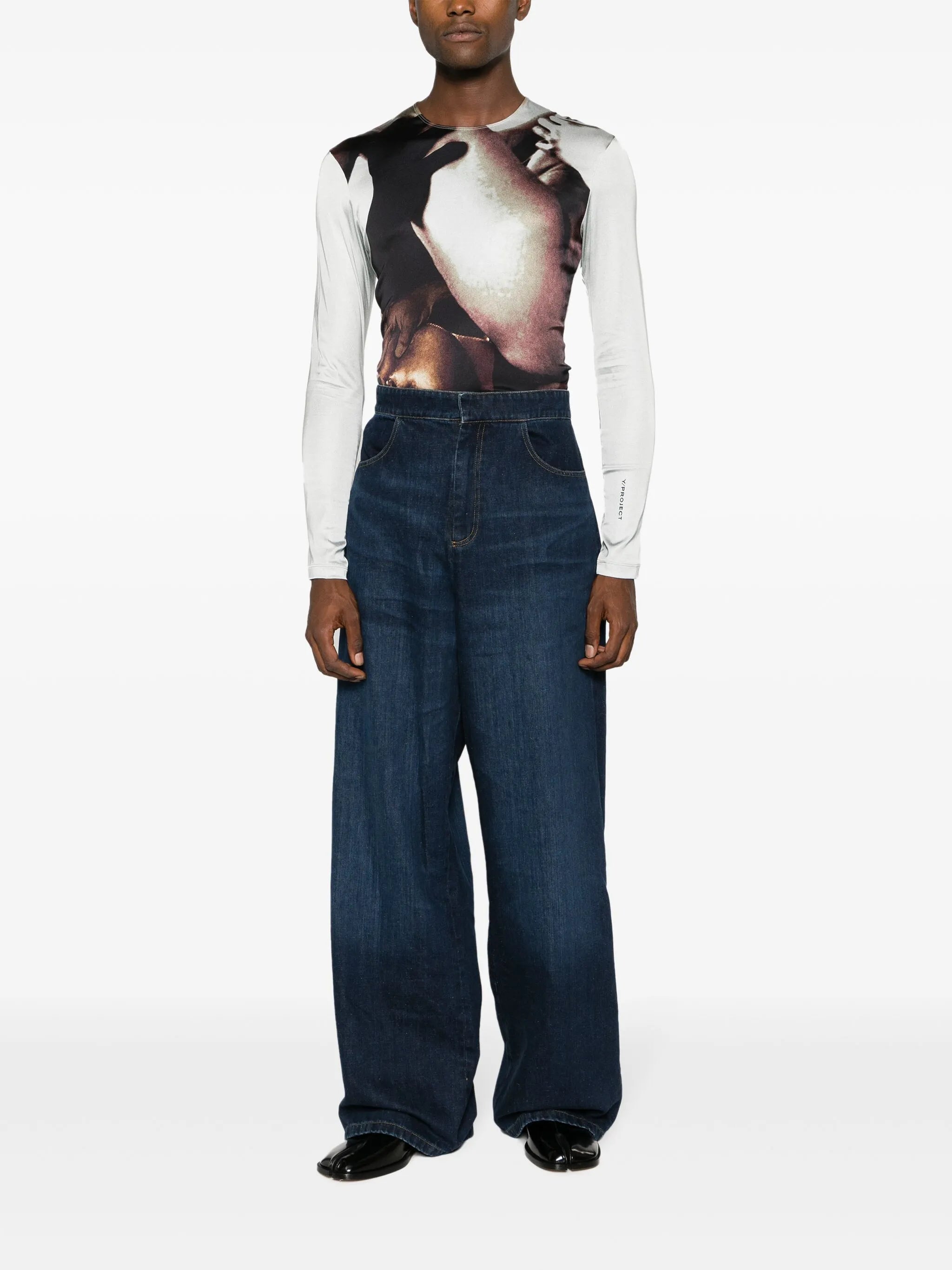 pleated wide-leg jeans
