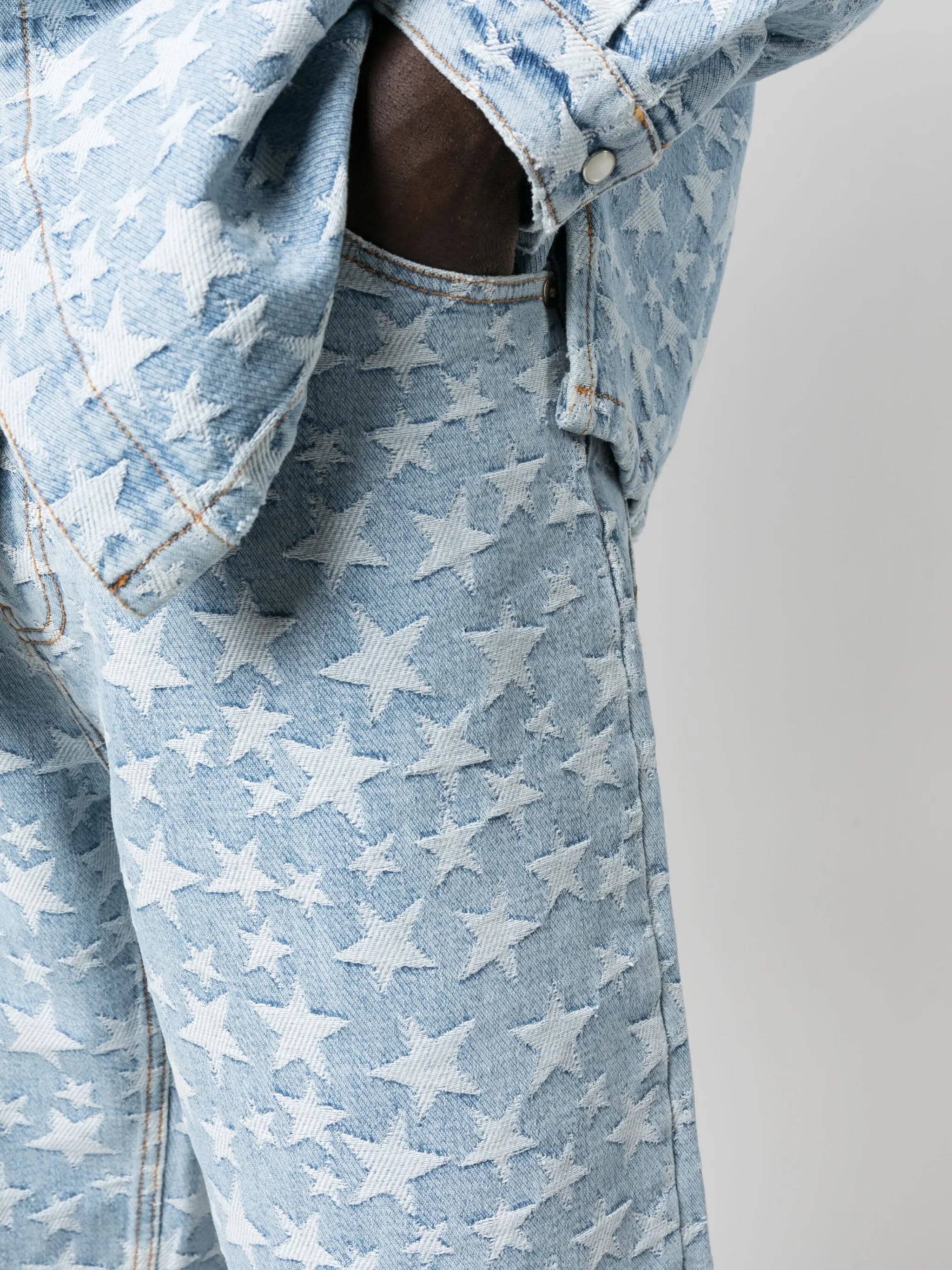 star patterned-jacquard denim shorts
