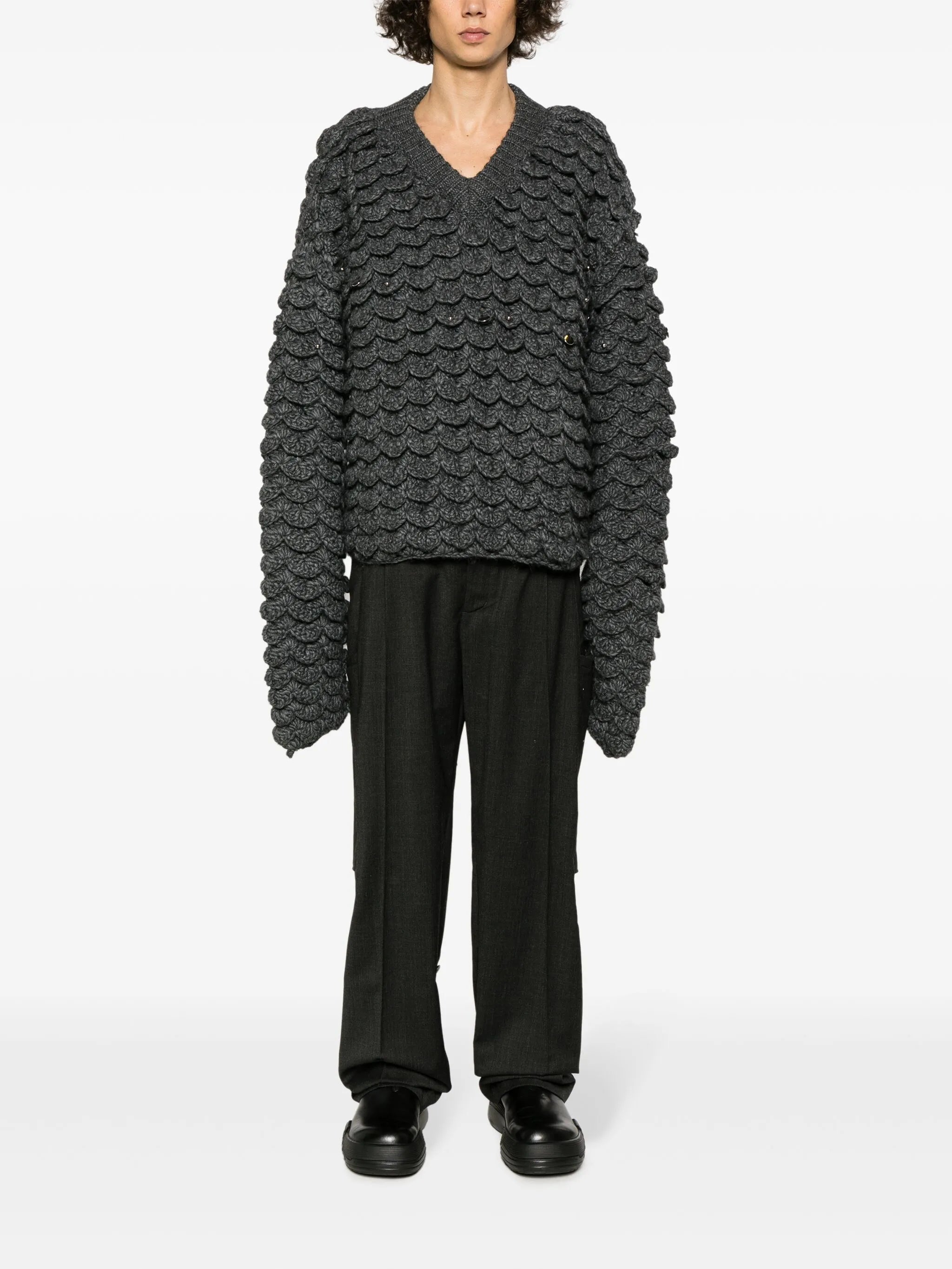 V-neck chunky-knit jumper