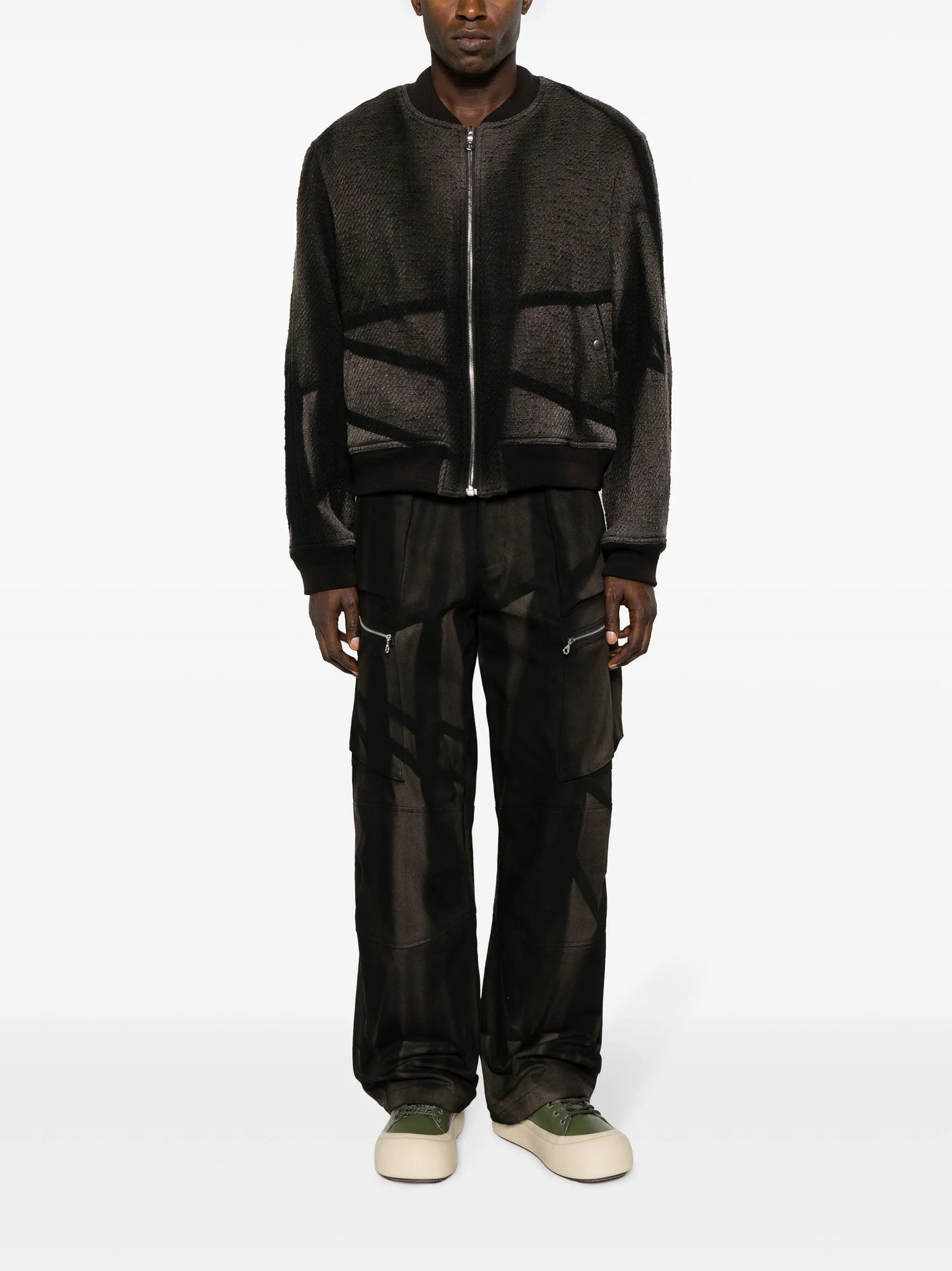 multi-pocket straight-leg trousers