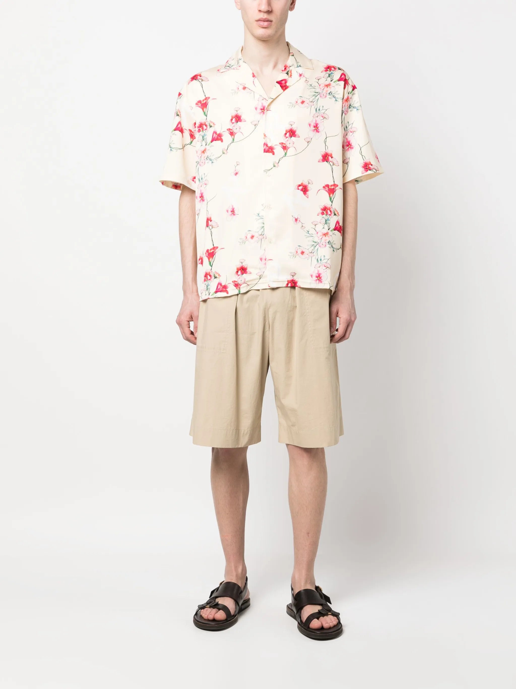 floral-print short-sleeved shirt