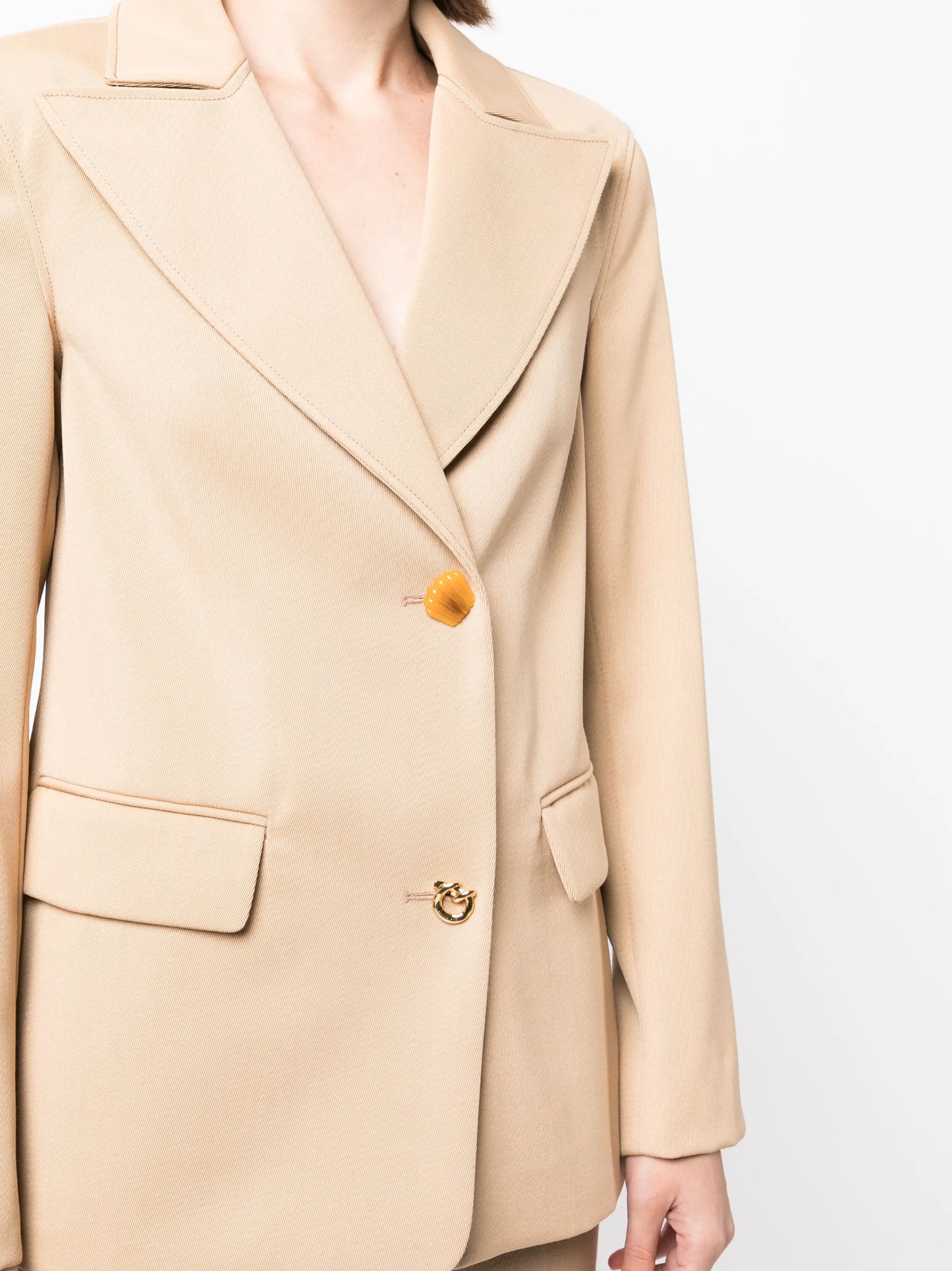 single-breasted blazer