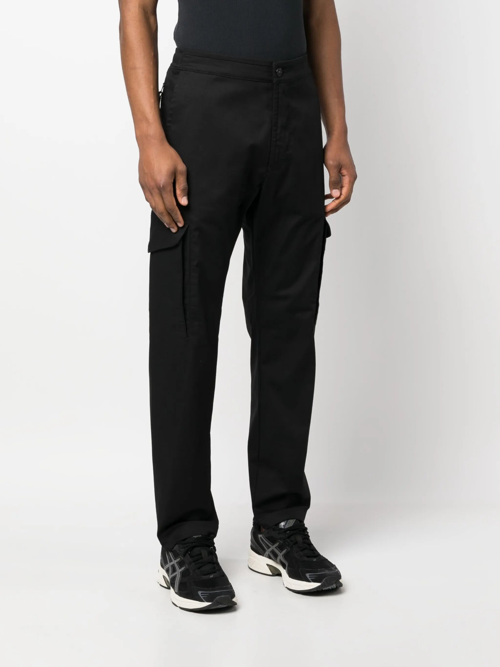 mid-rise tapered-leg trousers
