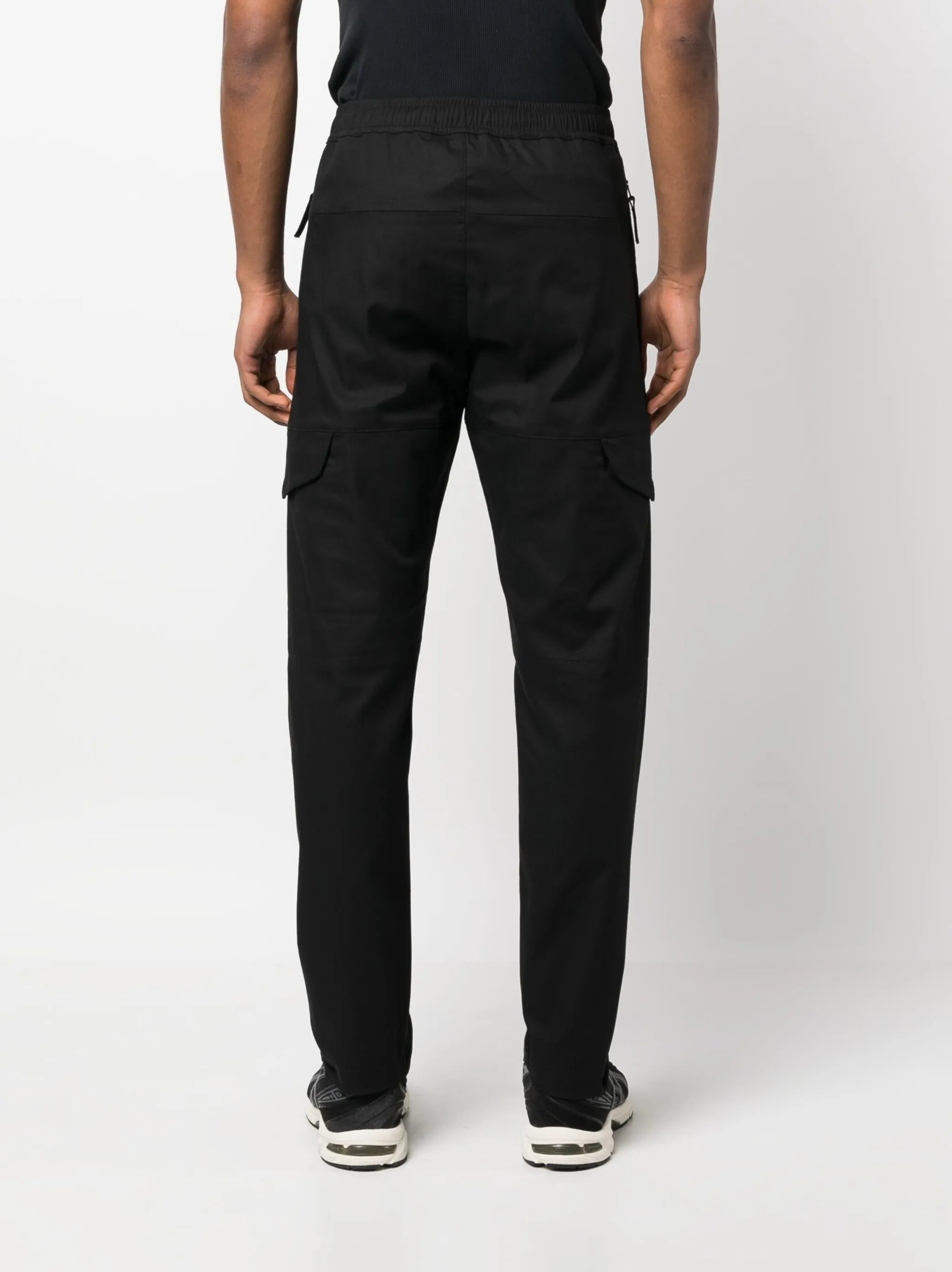 mid-rise tapered-leg trousers