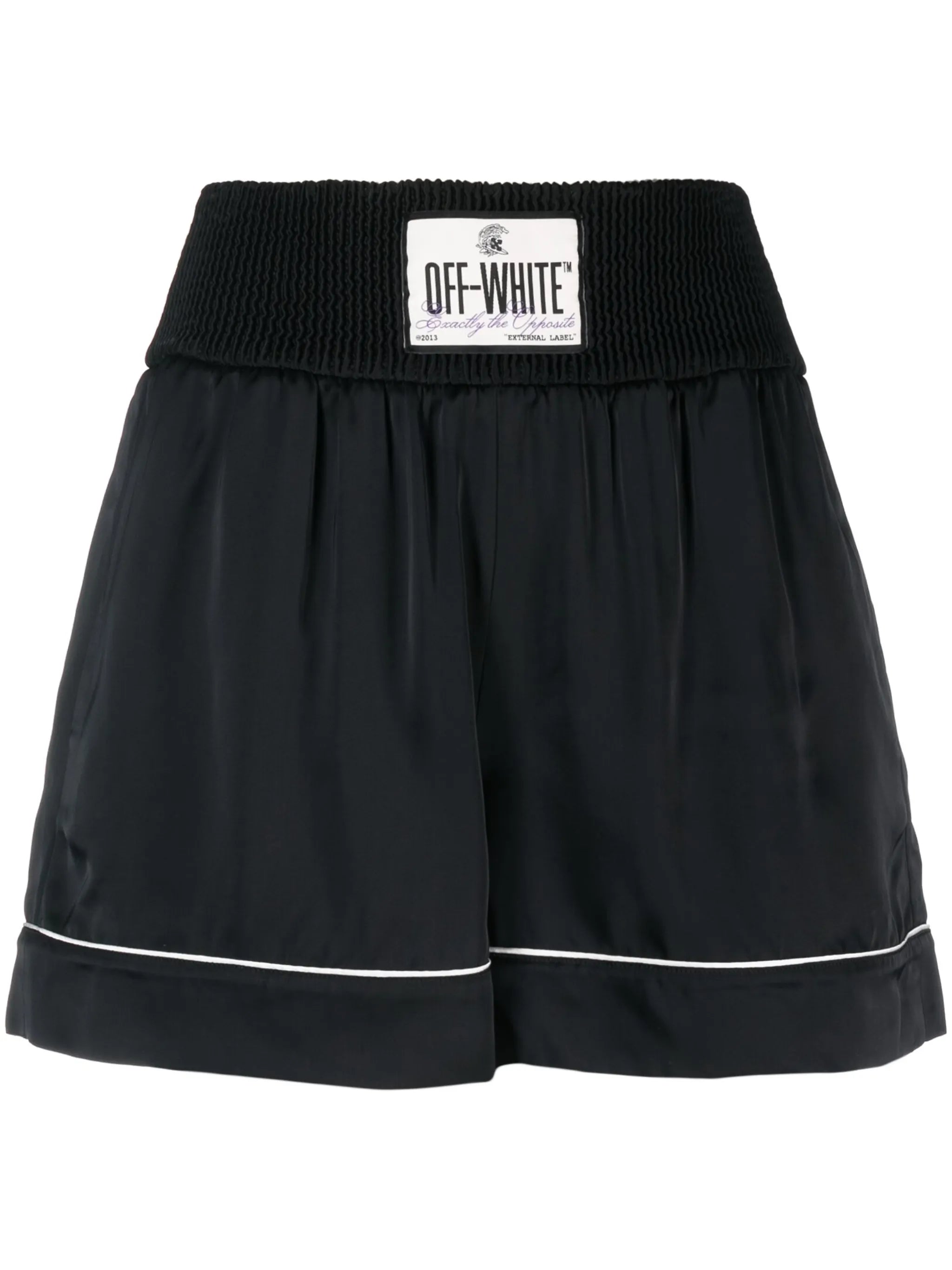 logo-patch shorts